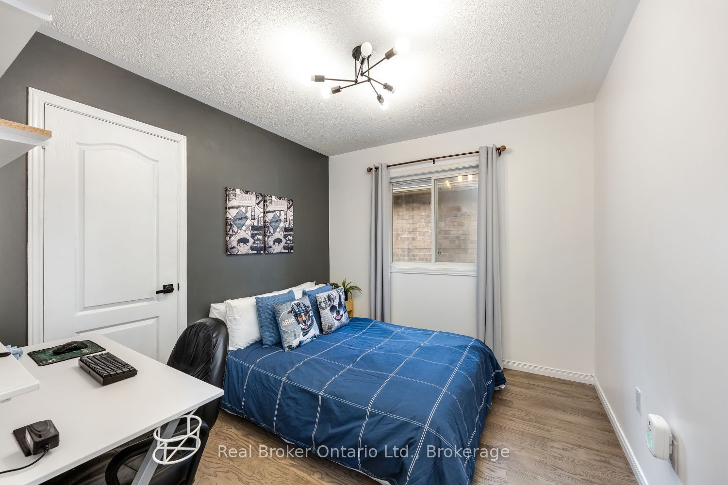 3 Durling Rock Street Property Photo 26