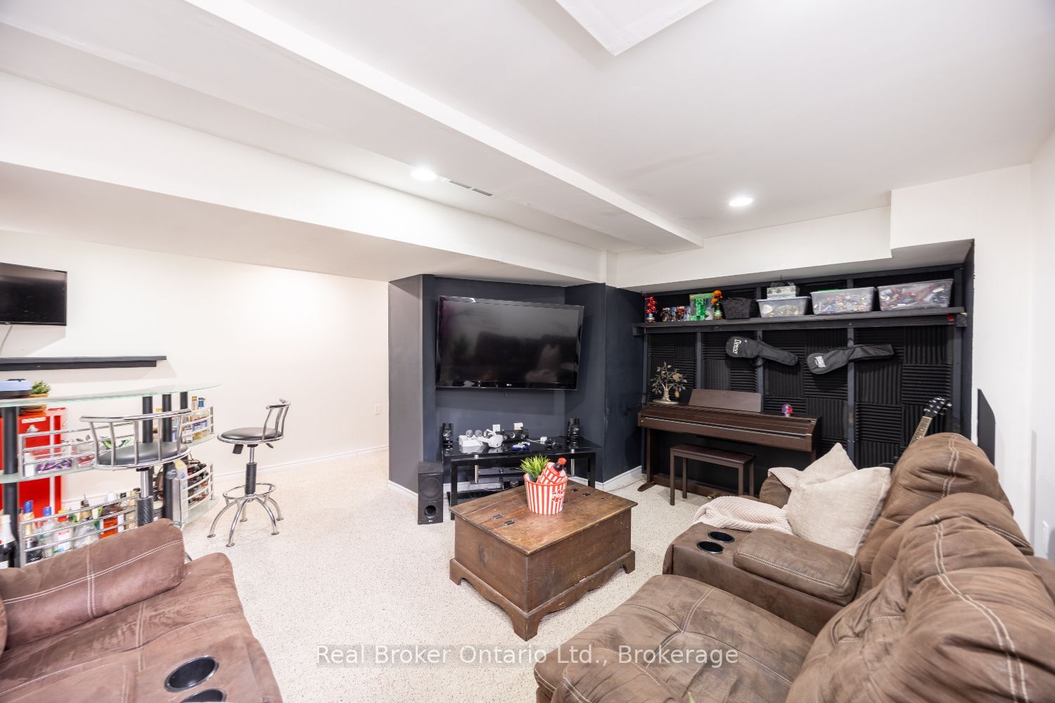 3 Durling Rock Street Property Photo 34