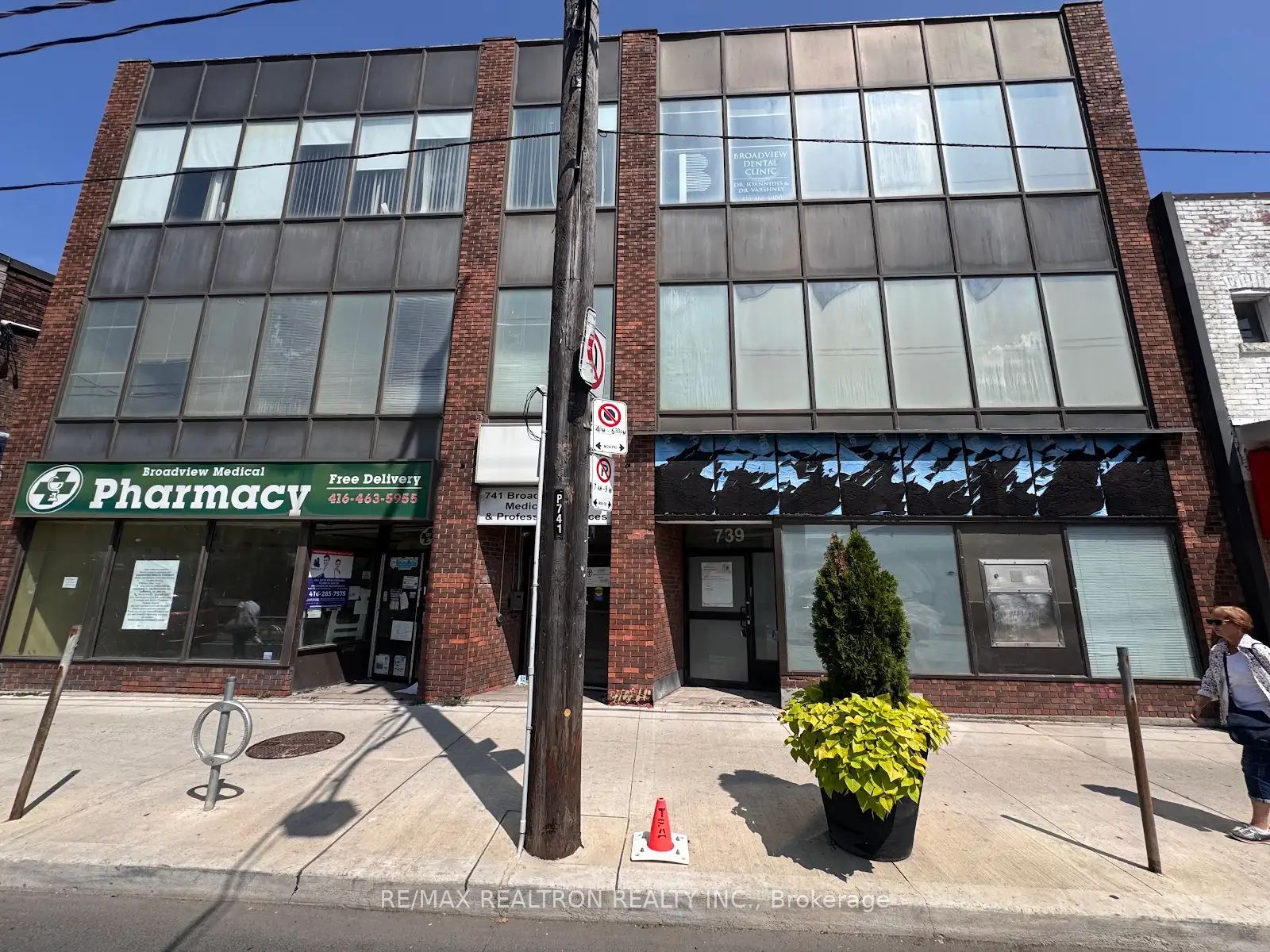 739 Broadview Avenue Property Photo 1