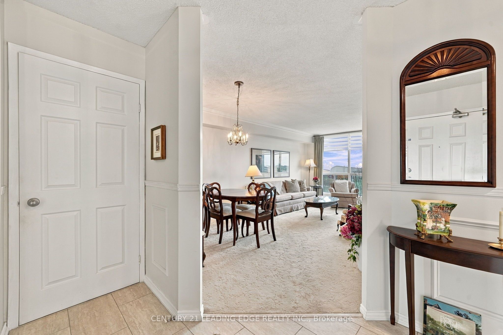 360 Watson Street W 611 Property Photo 12