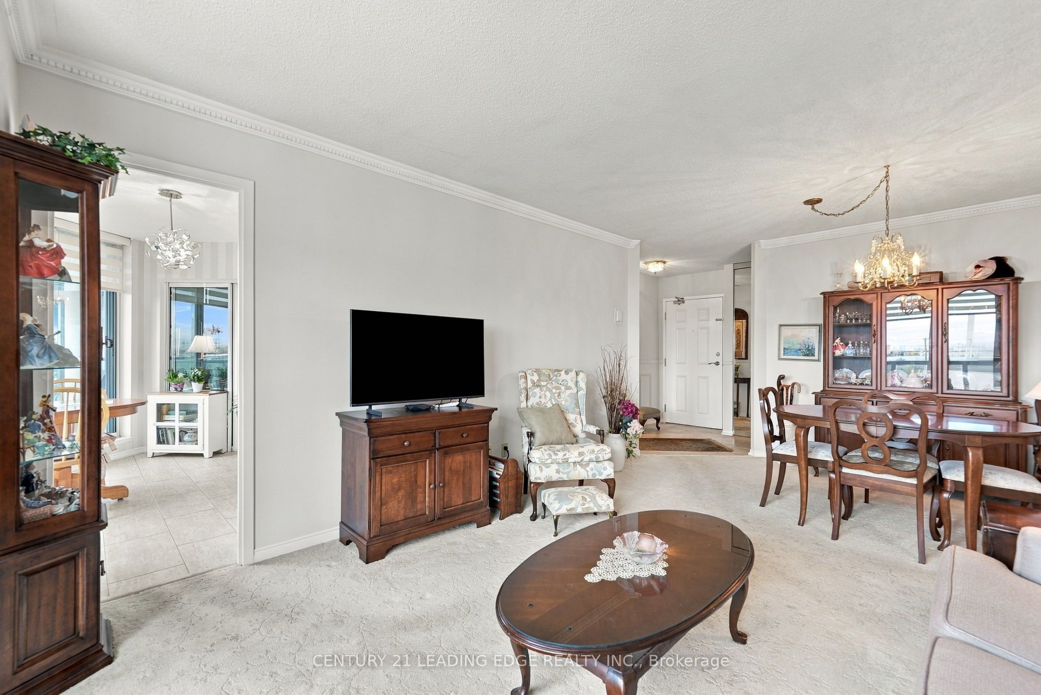 360 Watson Street W 611 Property Photo 15