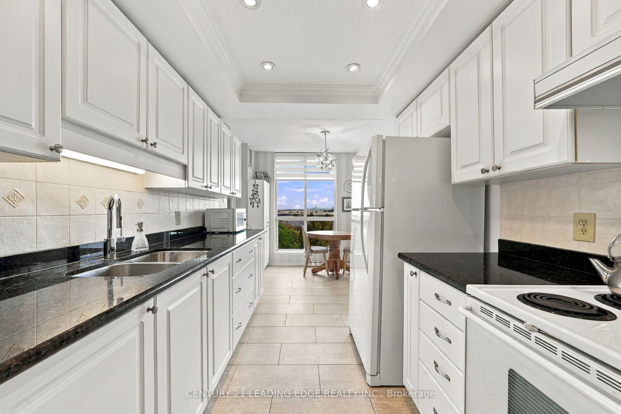 360 Watson Street W 611 Property Photo 19