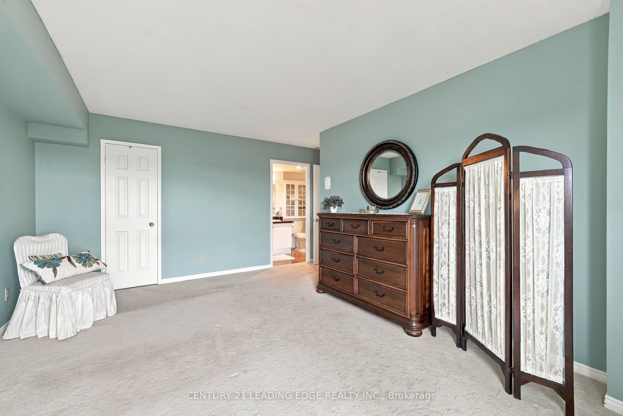 360 Watson Street W 611 Property Photo 28