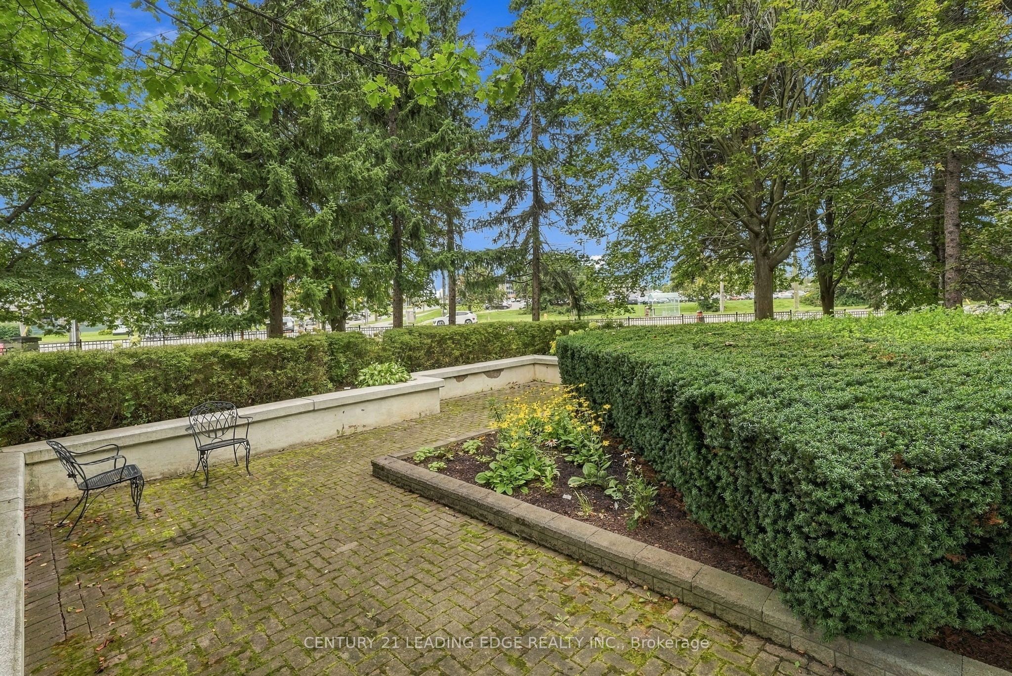 360 Watson Street W 611 Property Photo 47
