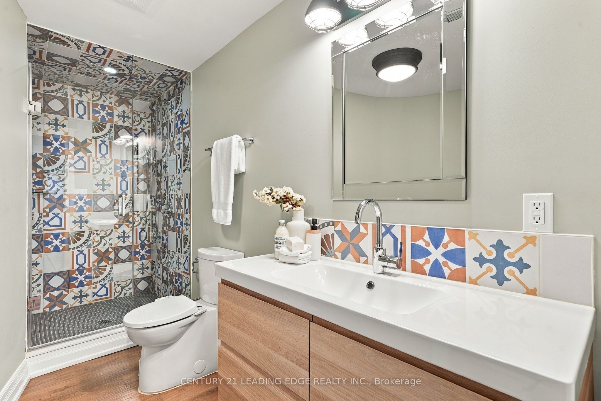 1629 Valley Ridge Crescent Property Photo 35