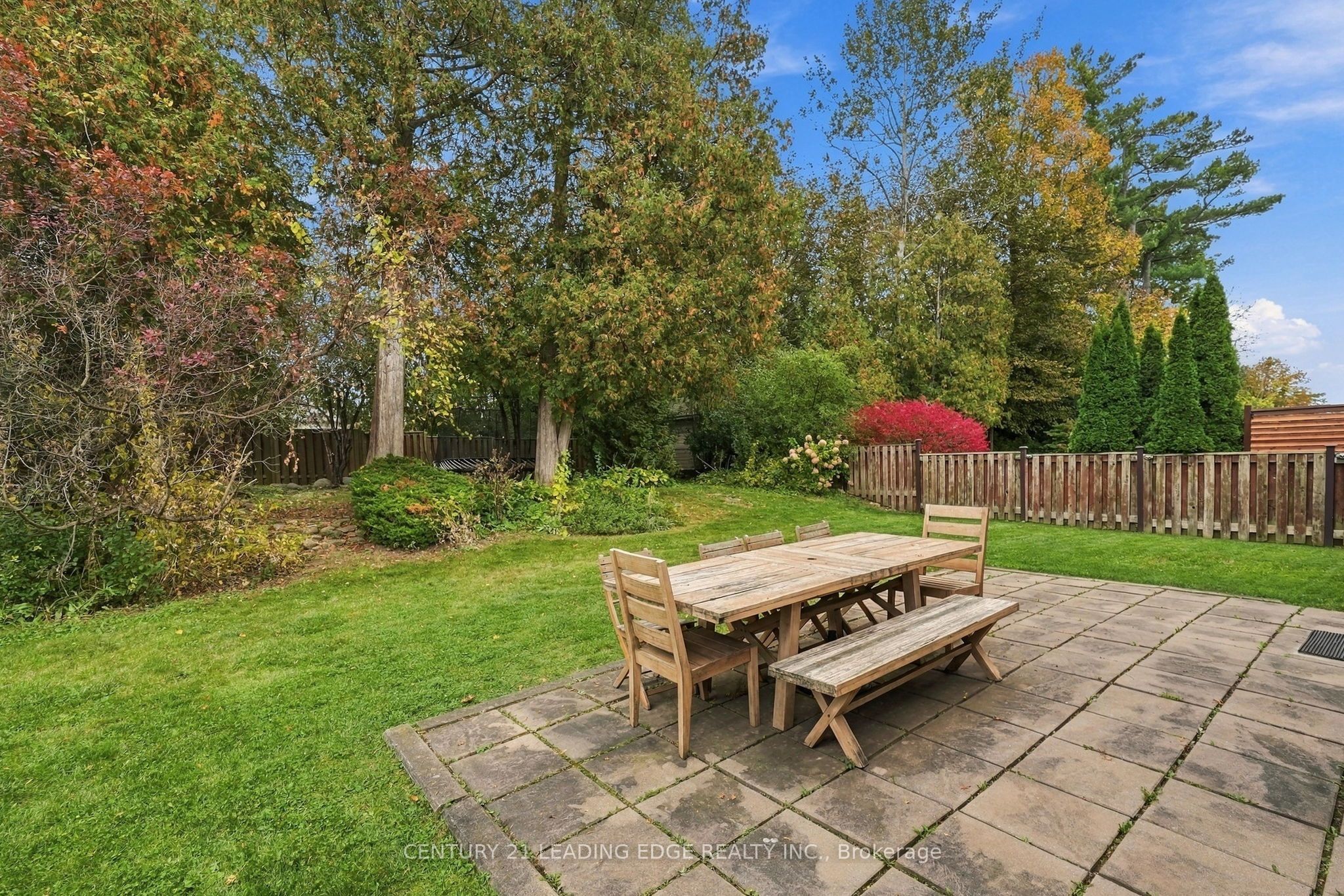1629 Valley Ridge Crescent Property Photo 47