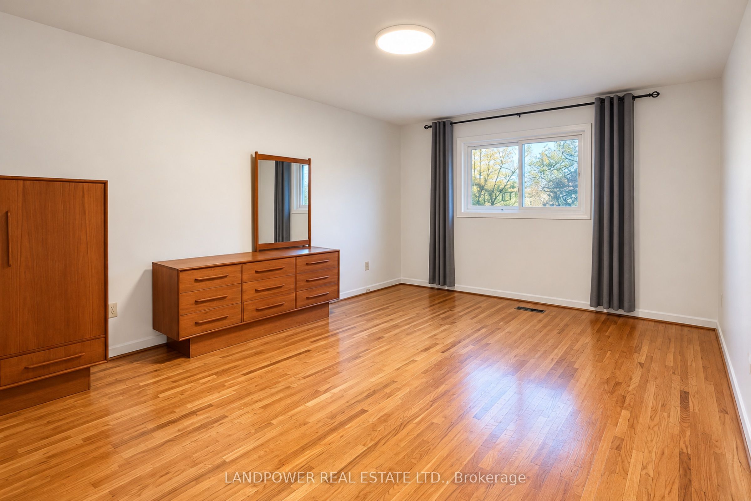 5 Kellen Street Property Photo 25
