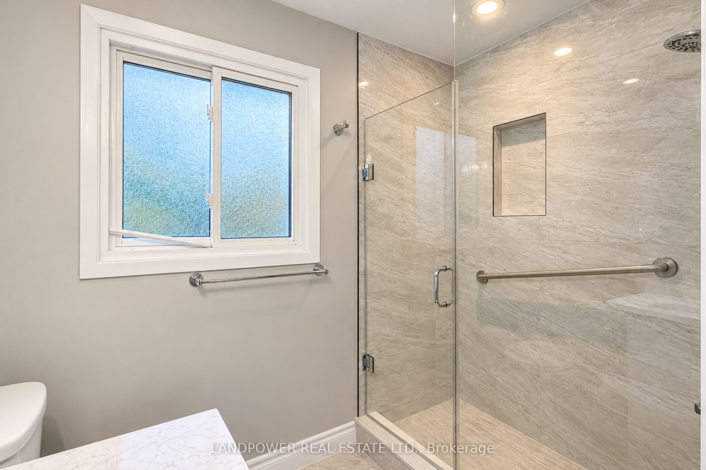 5 Kellen Street Property Photo 30