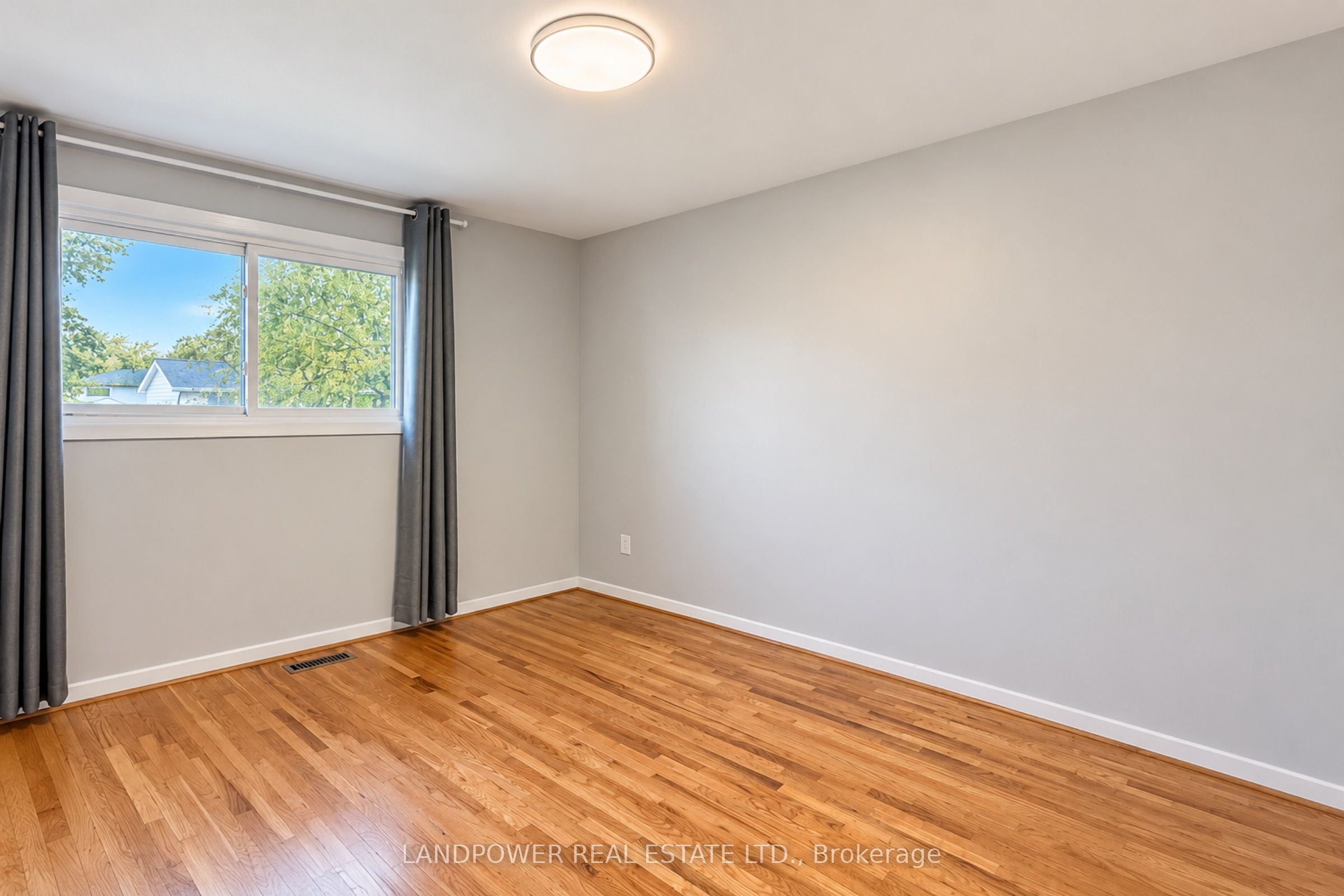 5 Kellen Street Property Photo 31