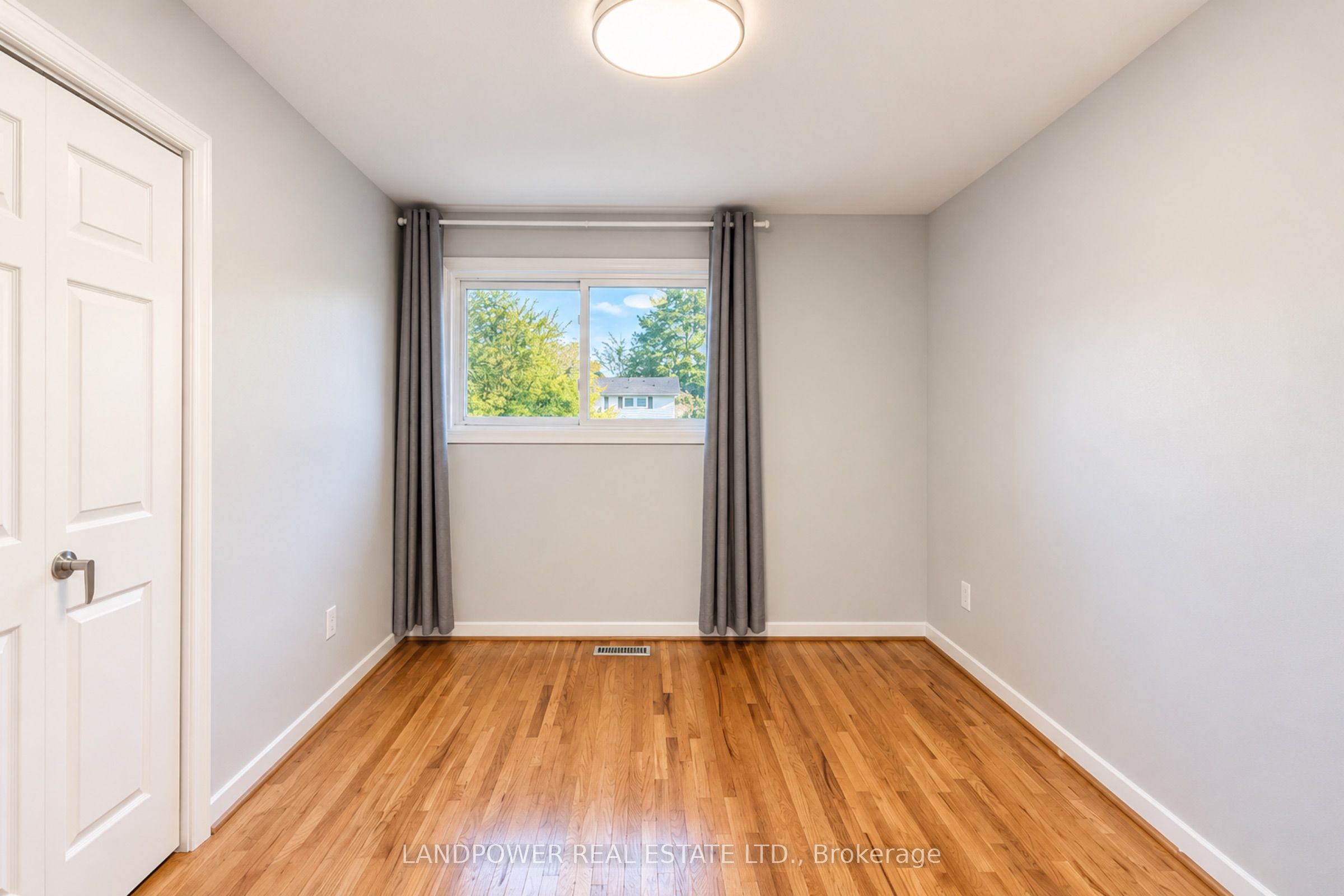 5 Kellen Street Property Photo 32