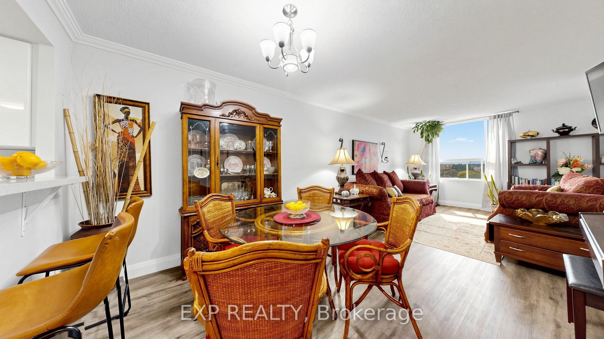 1655 Pickering Parkway 703 Property Photo 6