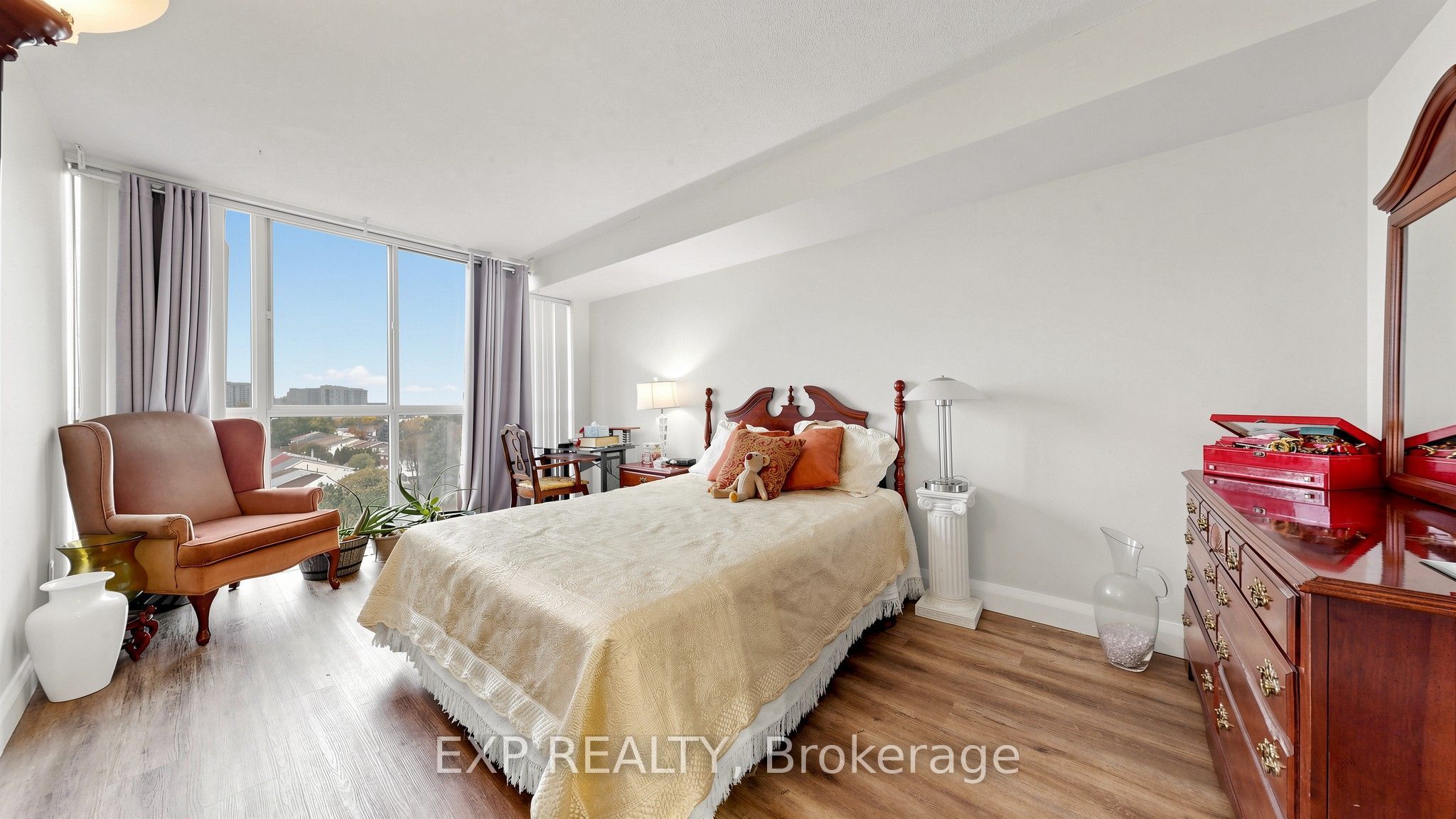 1655 Pickering Parkway 703 Property Photo 11