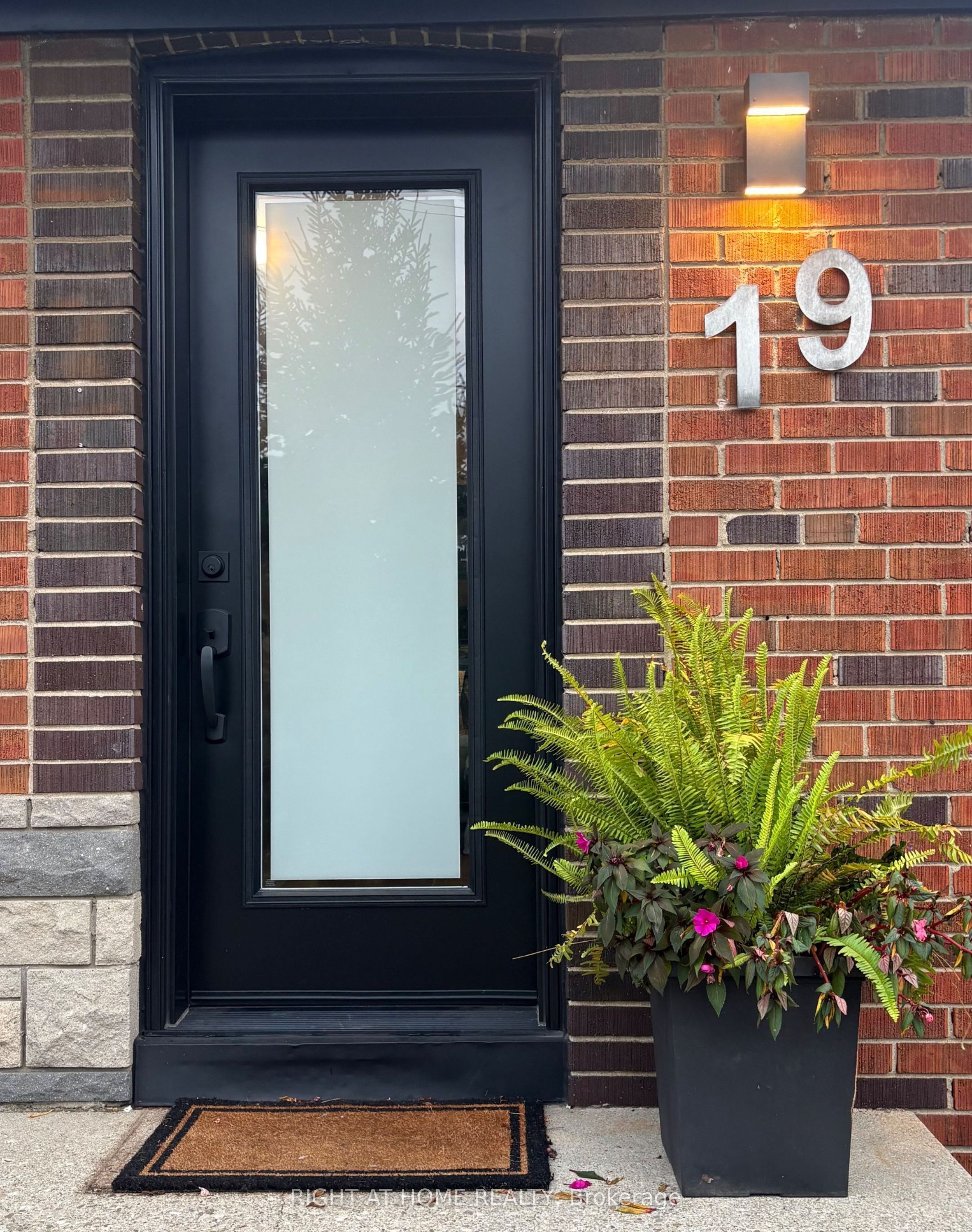 19 Flempton Crescent