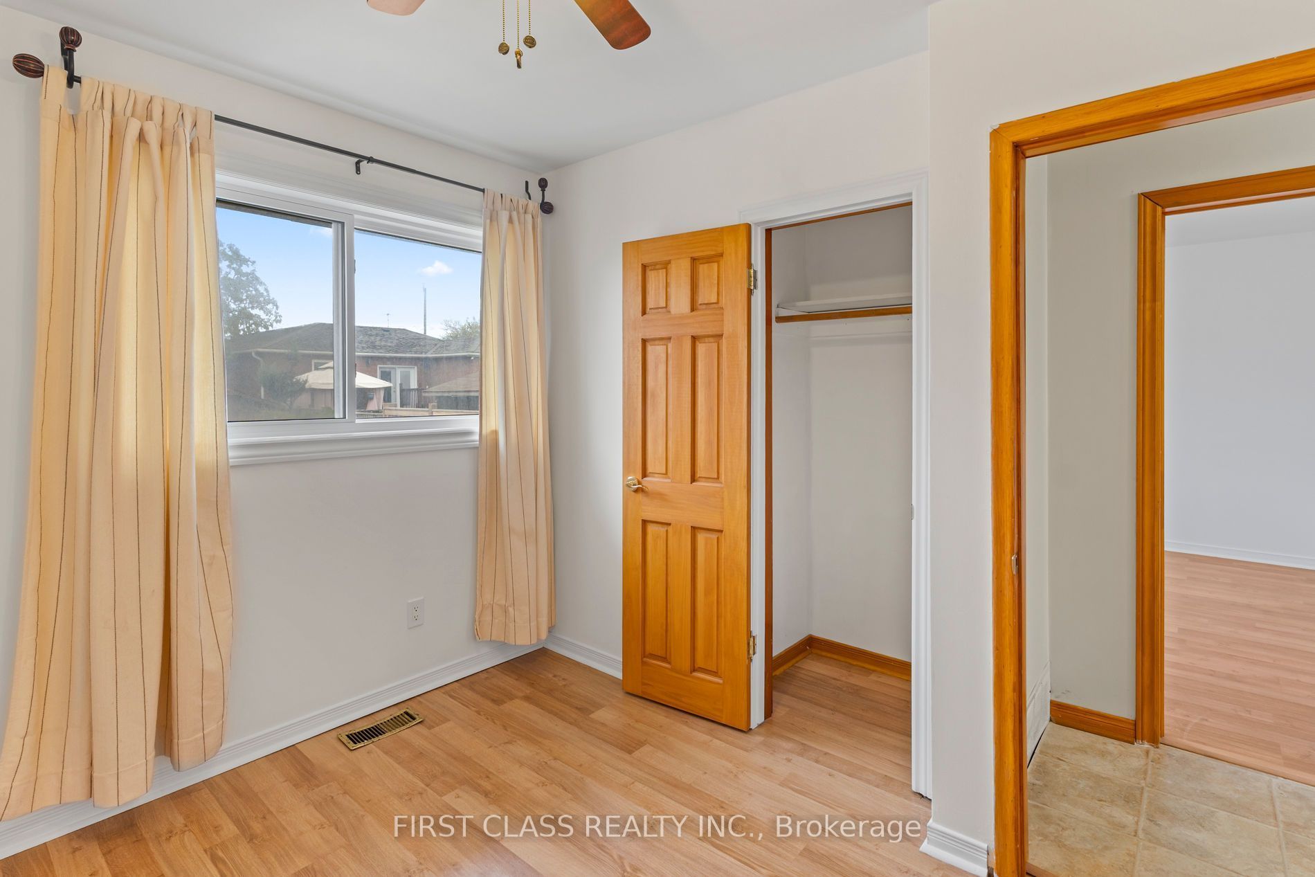 284 Jackson Avenue Property Photo 18
