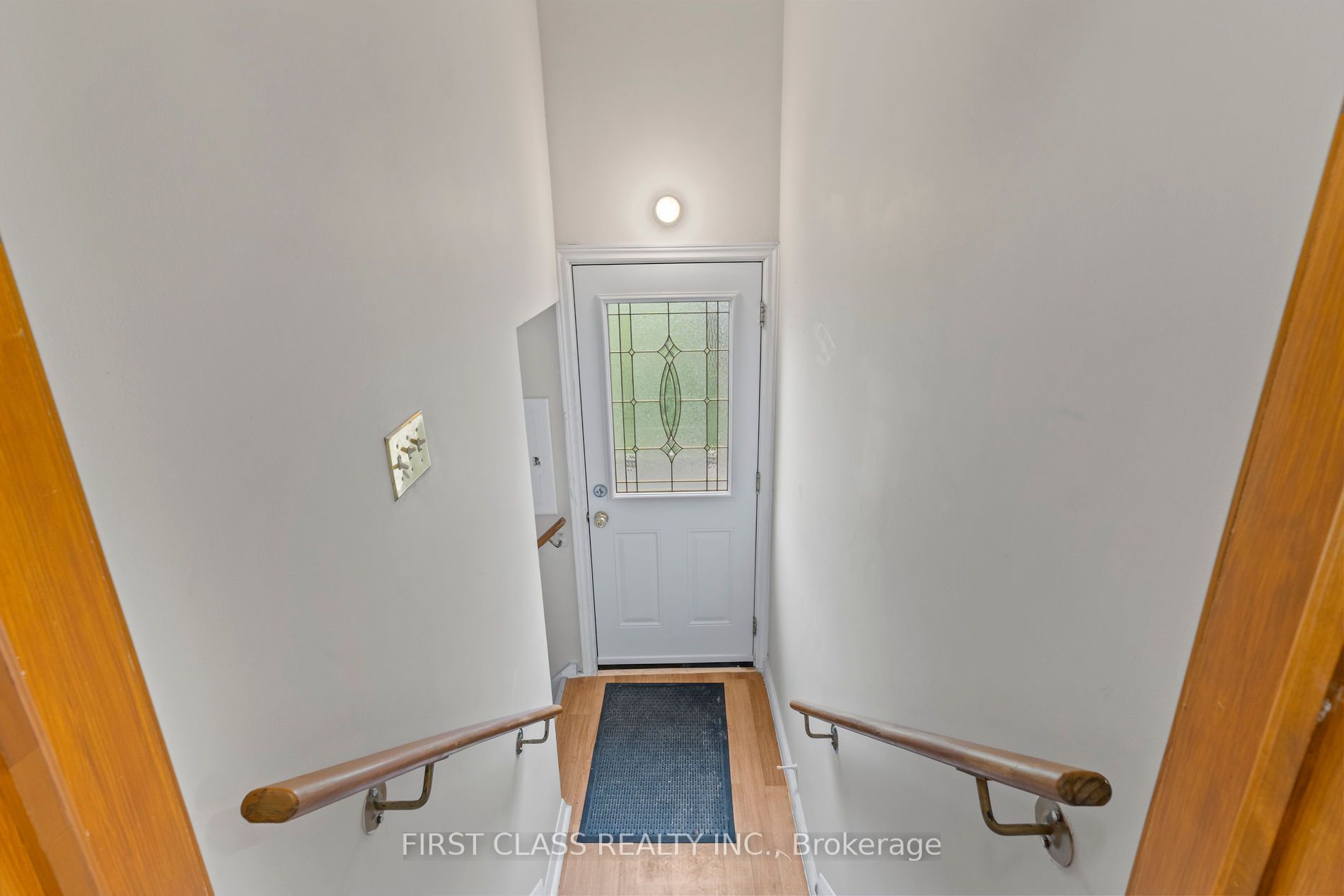 284 Jackson Avenue Property Photo 22