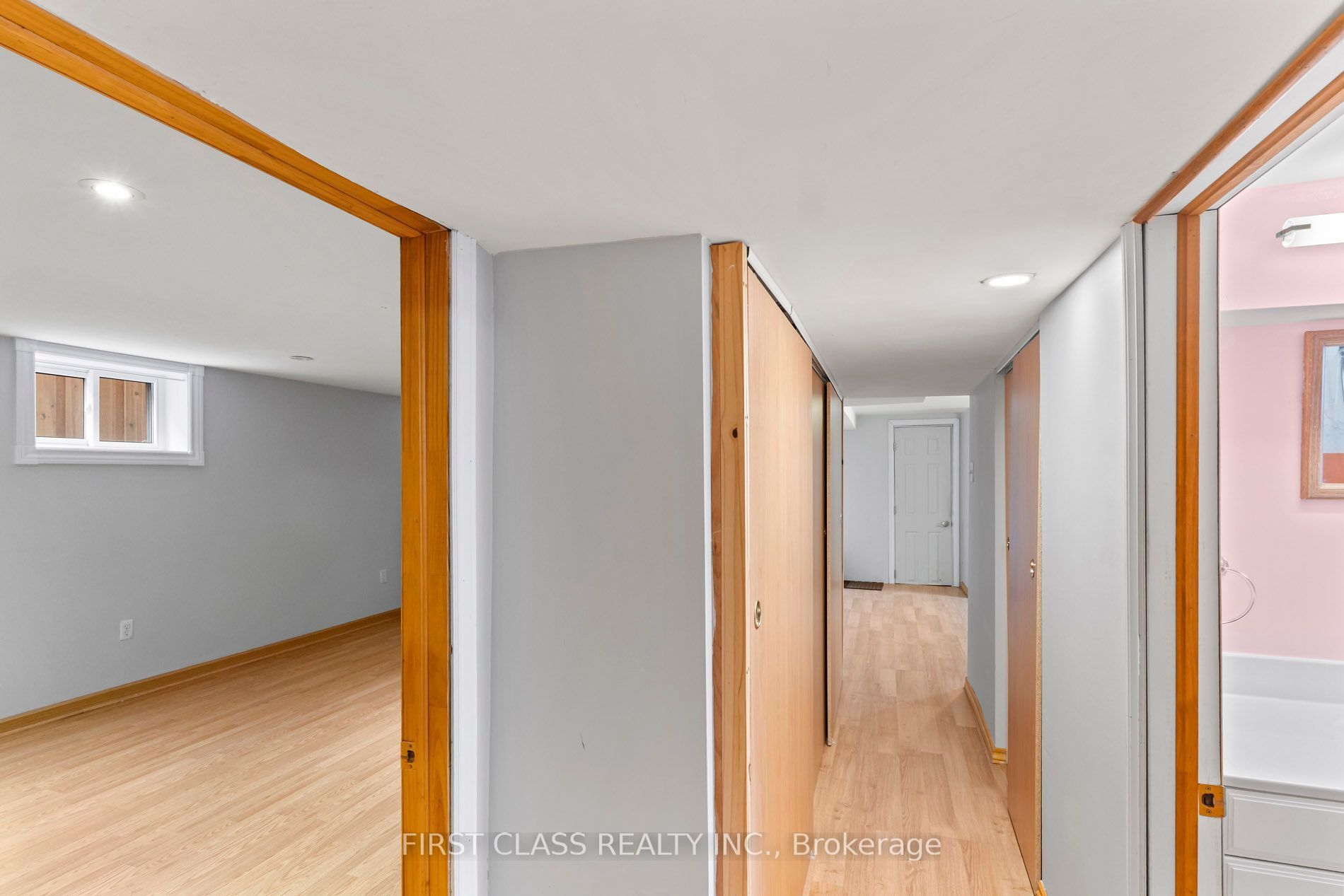 284 Jackson Avenue Property Photo 31