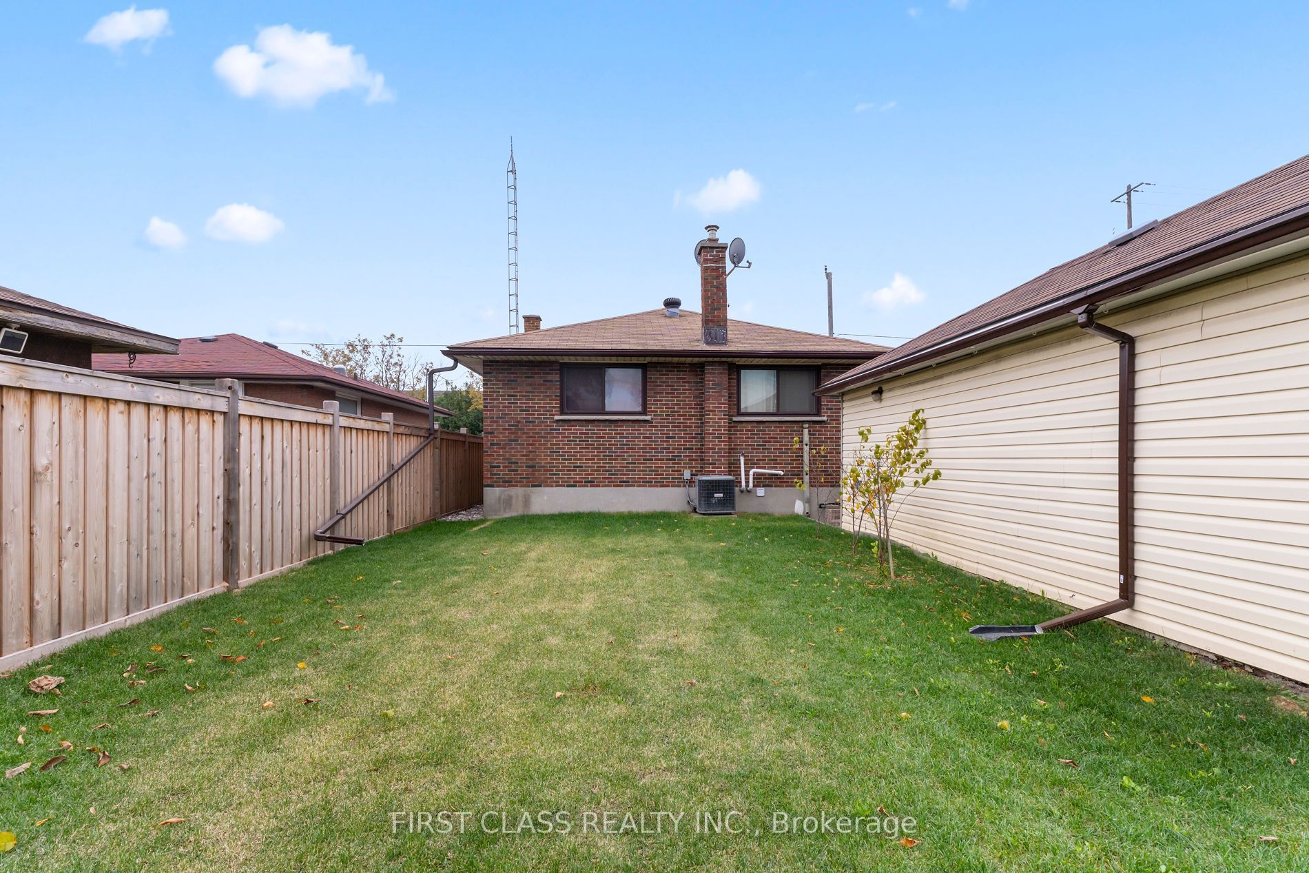 284 Jackson Avenue Property Photo 33