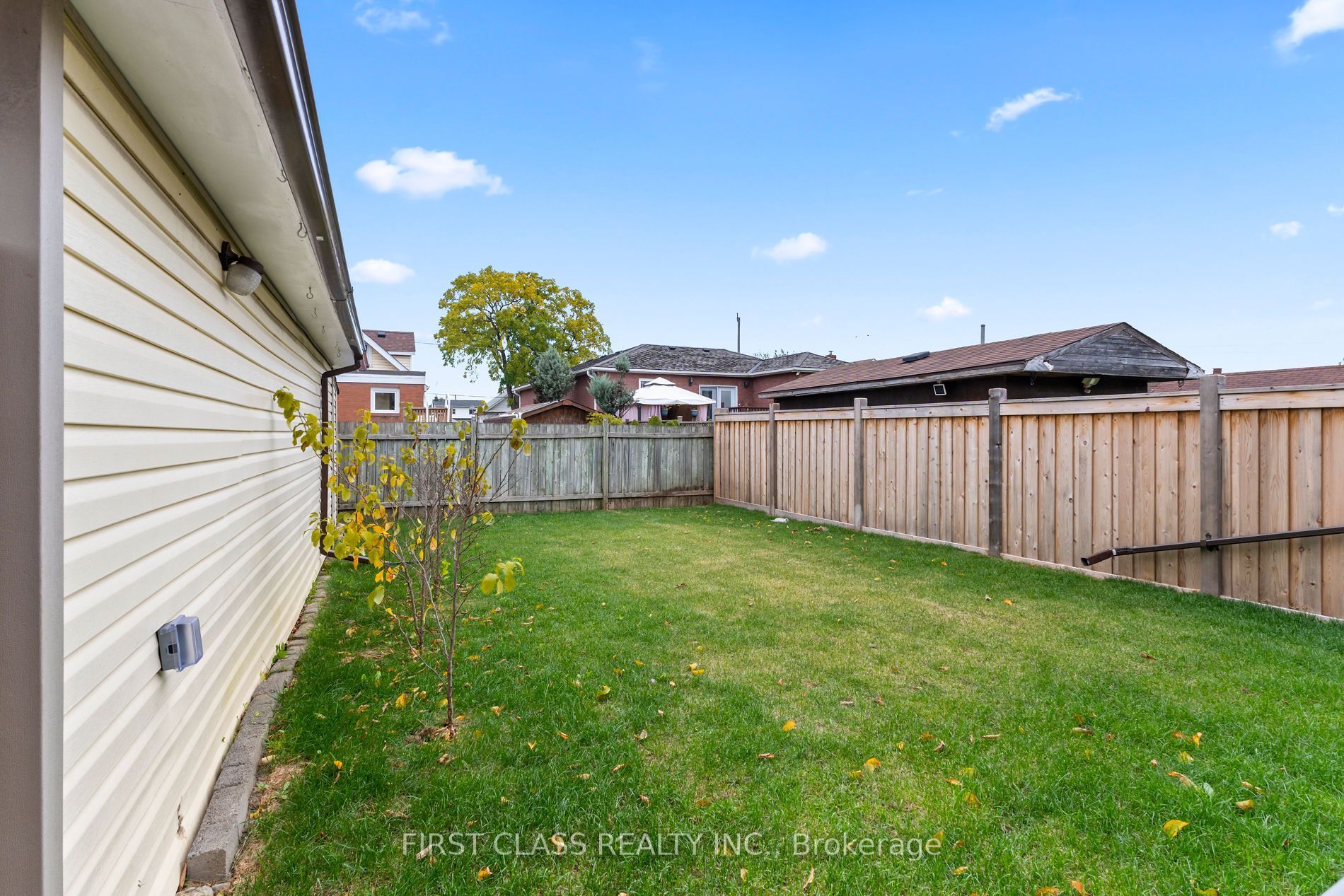 284 Jackson Avenue Property Photo 34