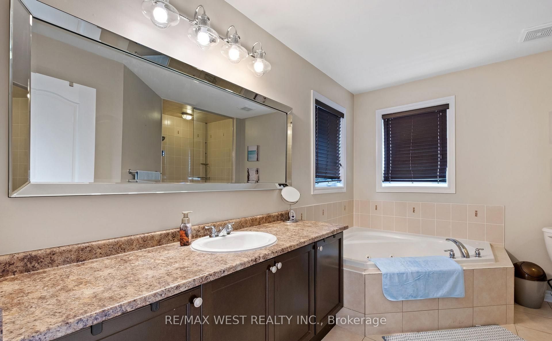 31 Buxton Lane Property Photo 22