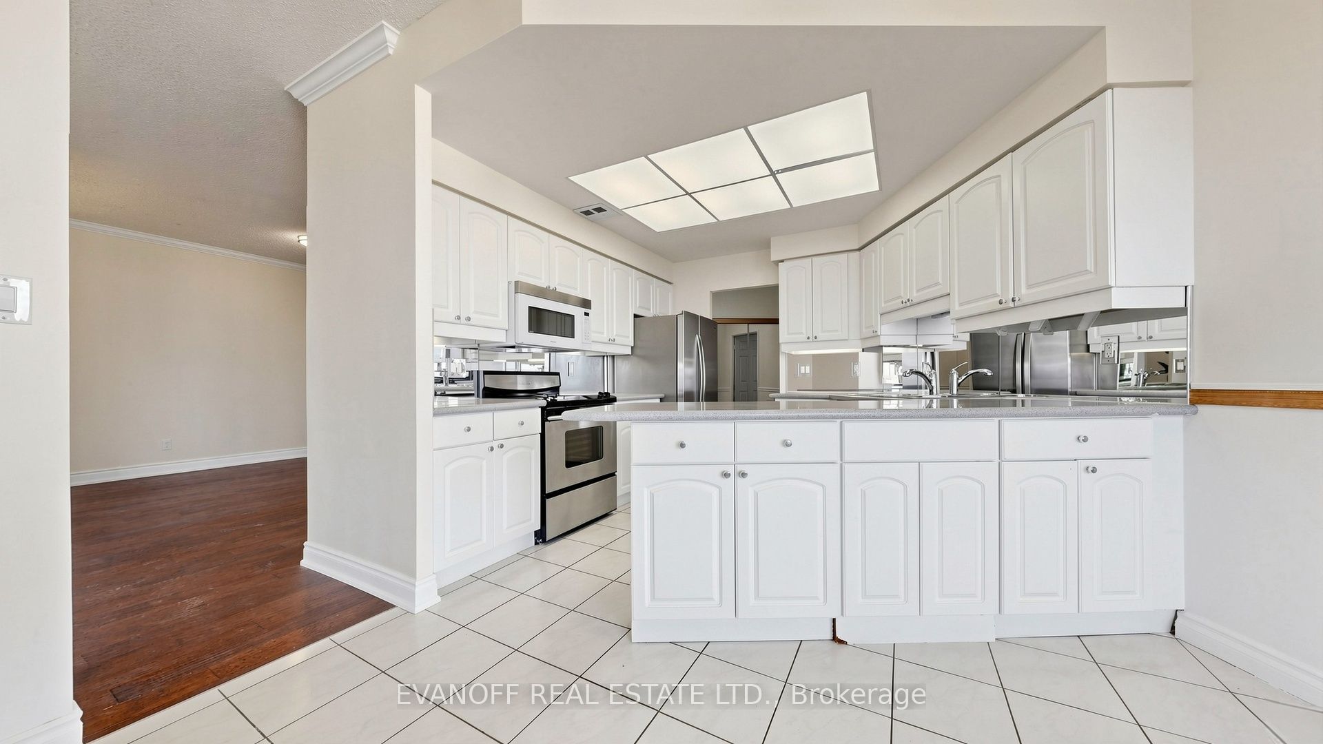 20 Guildwood Parkway 1406 Property Photo 15