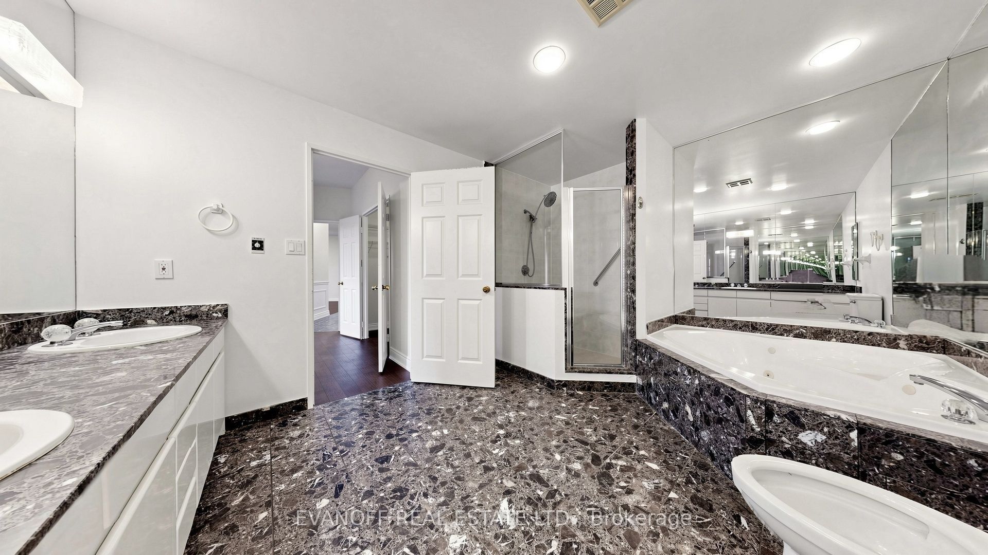 20 Guildwood Parkway 1406 Property Photo 28