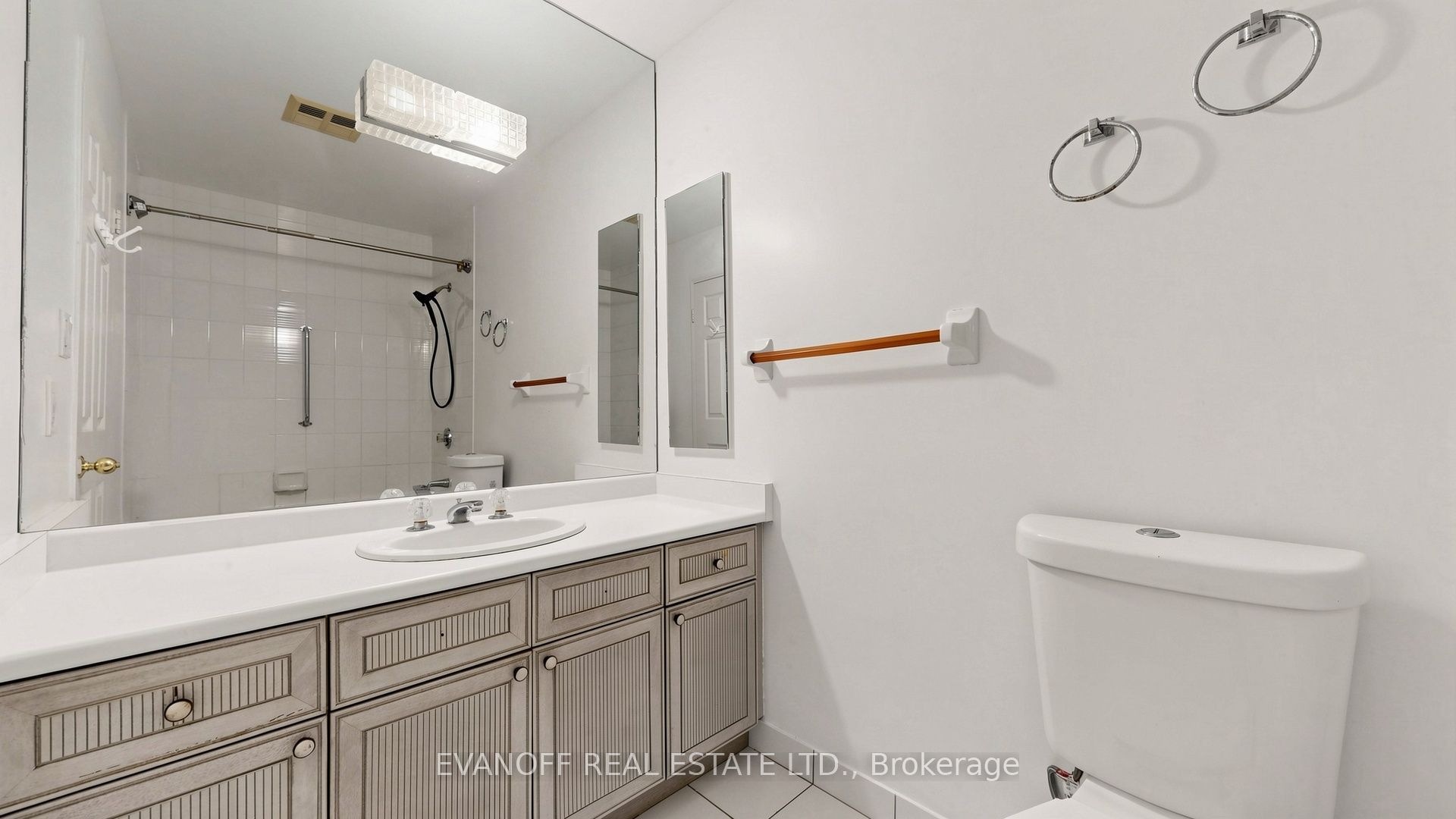 20 Guildwood Parkway 1406 Property Photo 33