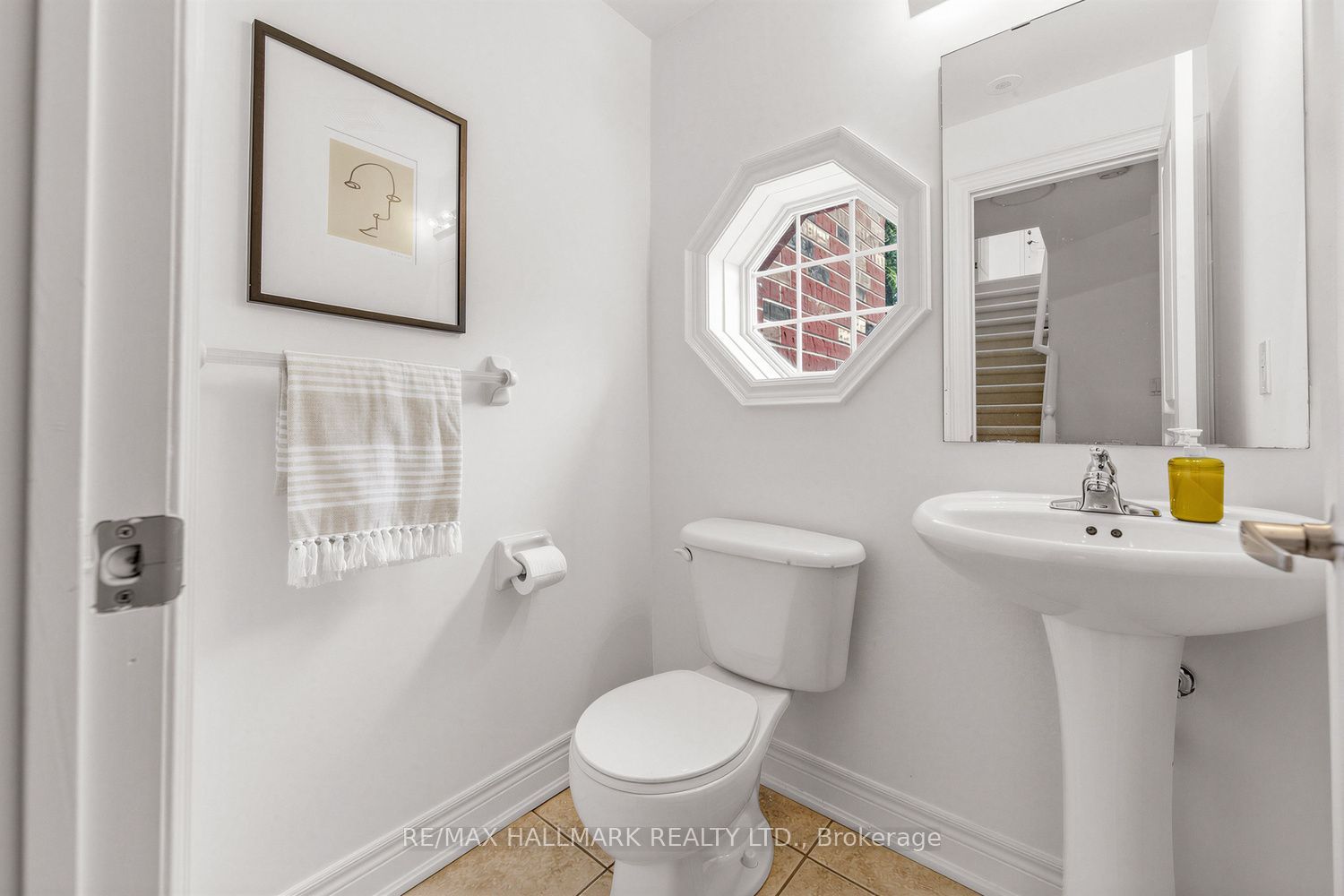 34 Fairhead Mews Property Photo 34