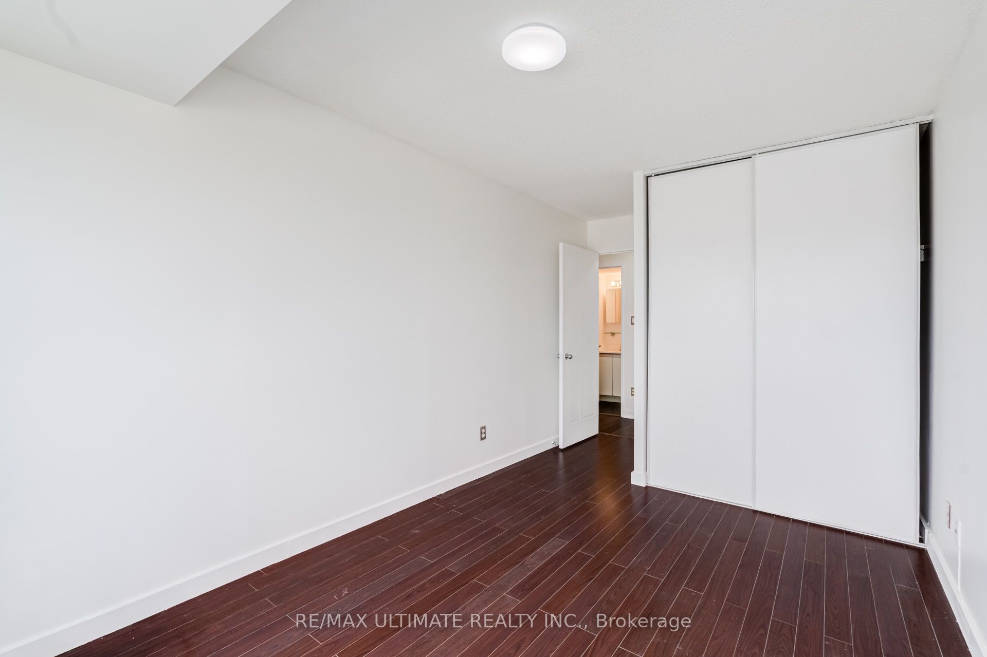 1470 Midland Avenue 601 Property Photo 23