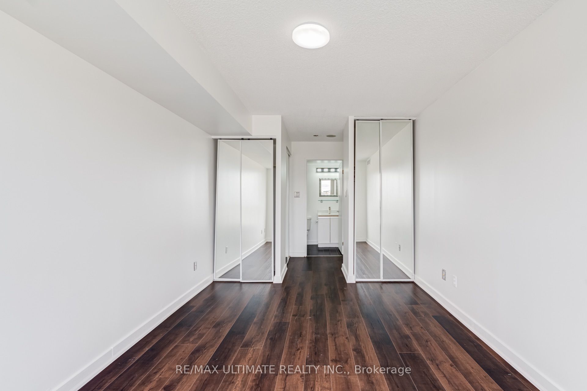 1470 Midland Avenue 601 Property Photo 27