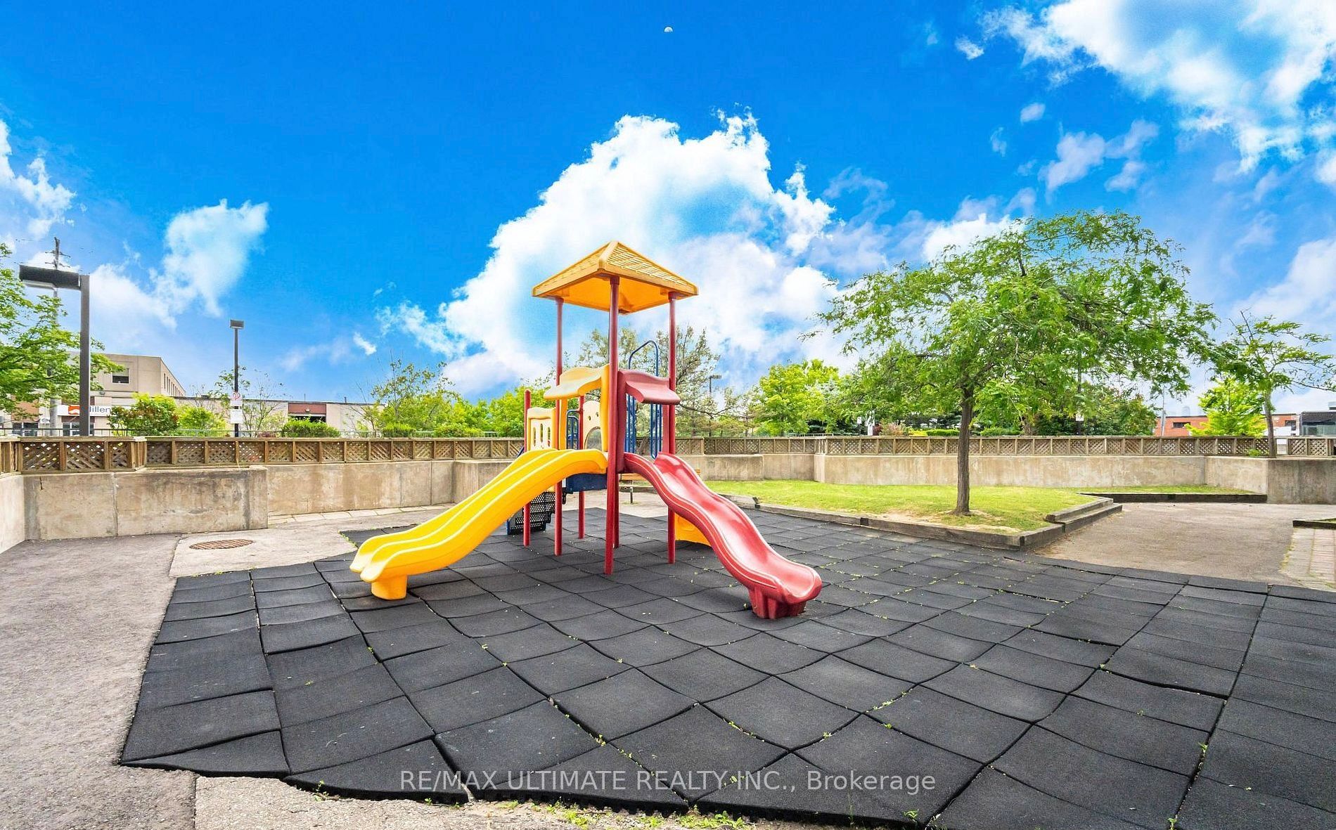 1470 Midland Avenue 601 Property Photo 38