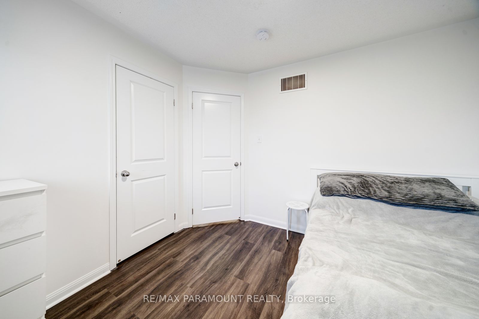 54 Sidney Rundle Avenue Property Photo 28