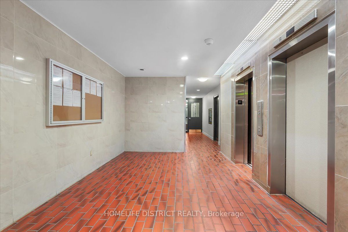3420 Eglinton Avenue E 404 Property Photo 5
