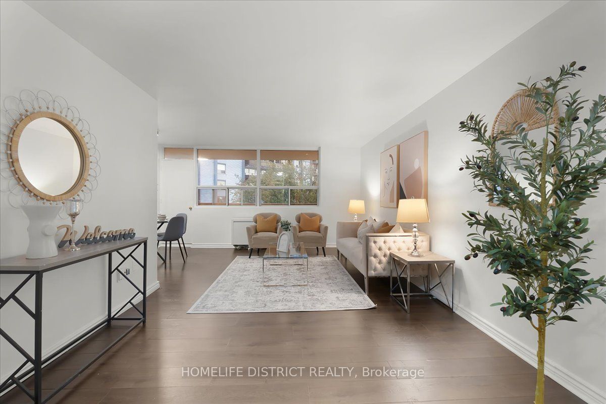 3420 Eglinton Avenue E 404 Property Photo 8