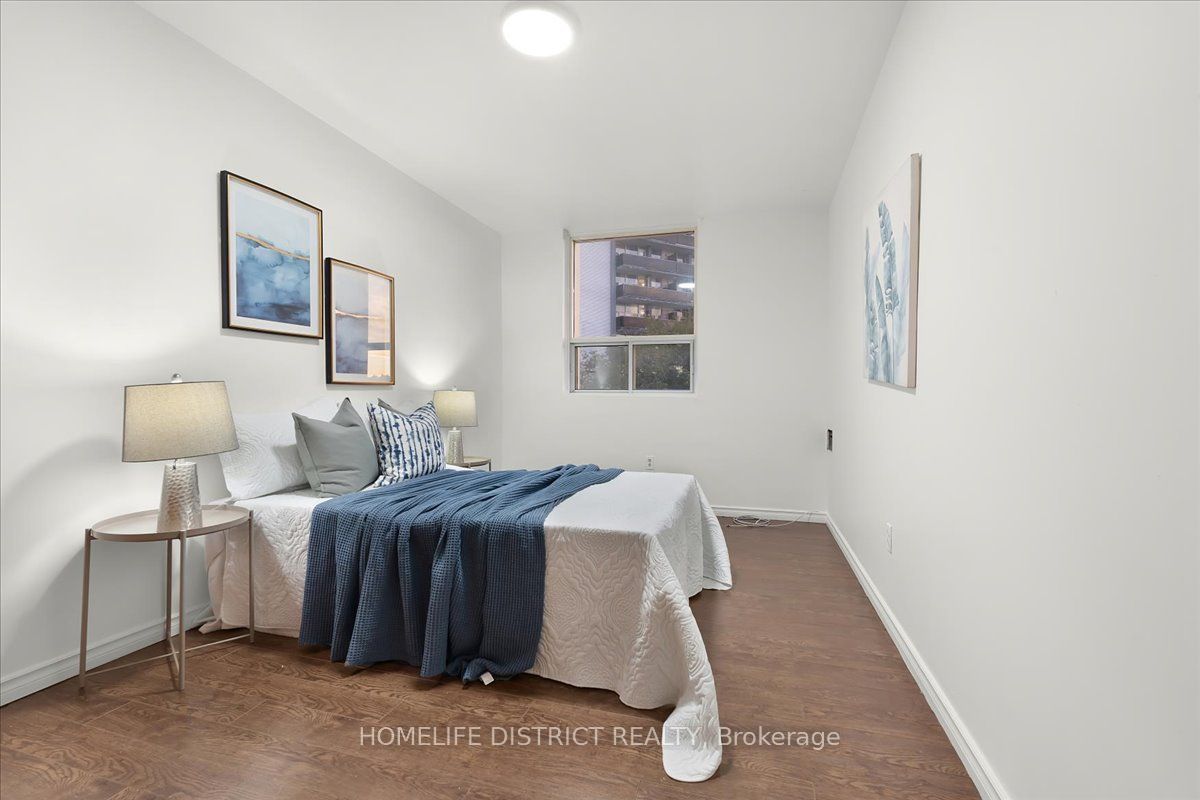 3420 Eglinton Avenue E 404 Property Photo 22