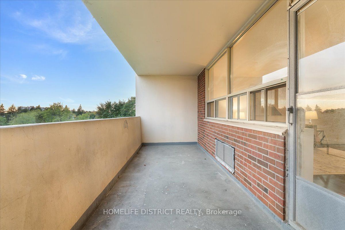 3420 Eglinton Avenue E 404 Property Photo 29