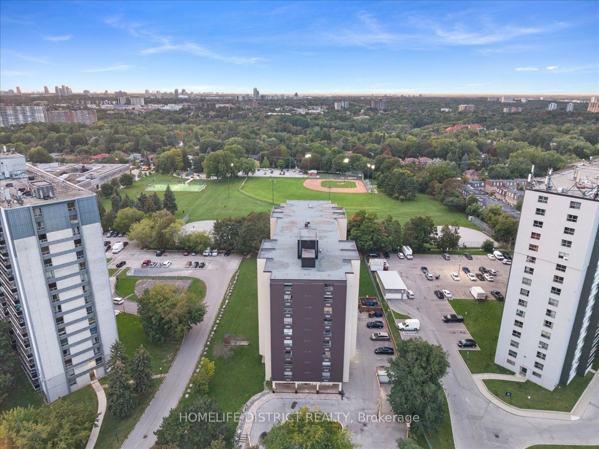 3420 Eglinton Avenue E 404 Property Photo 32