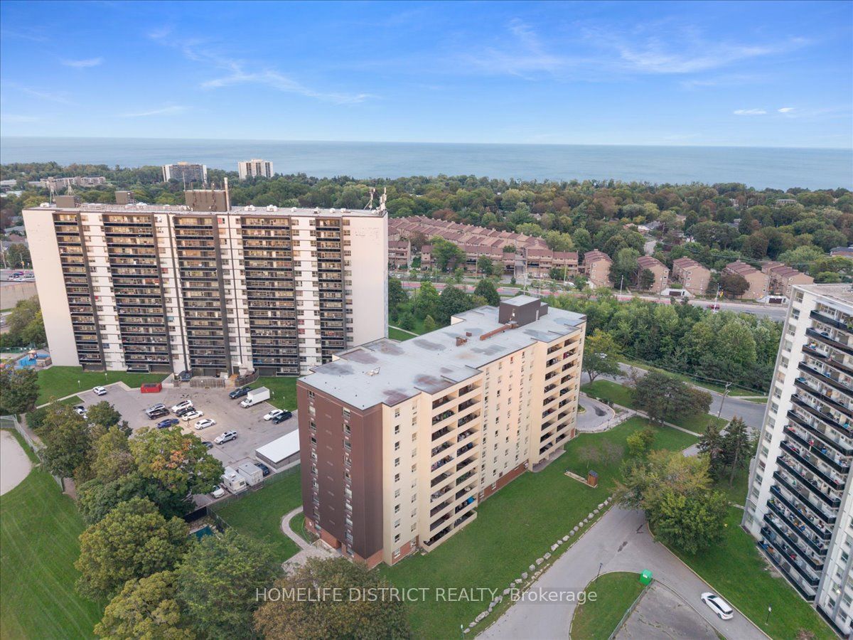3420 Eglinton Avenue E 404 Property Photo 33