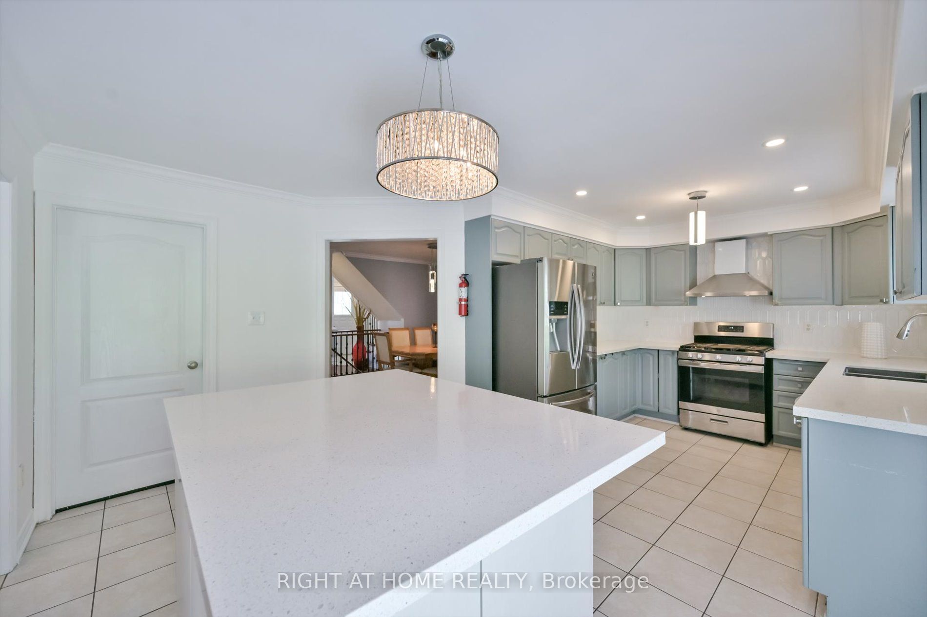 57 Hopkinson Crescent Property Photo 11