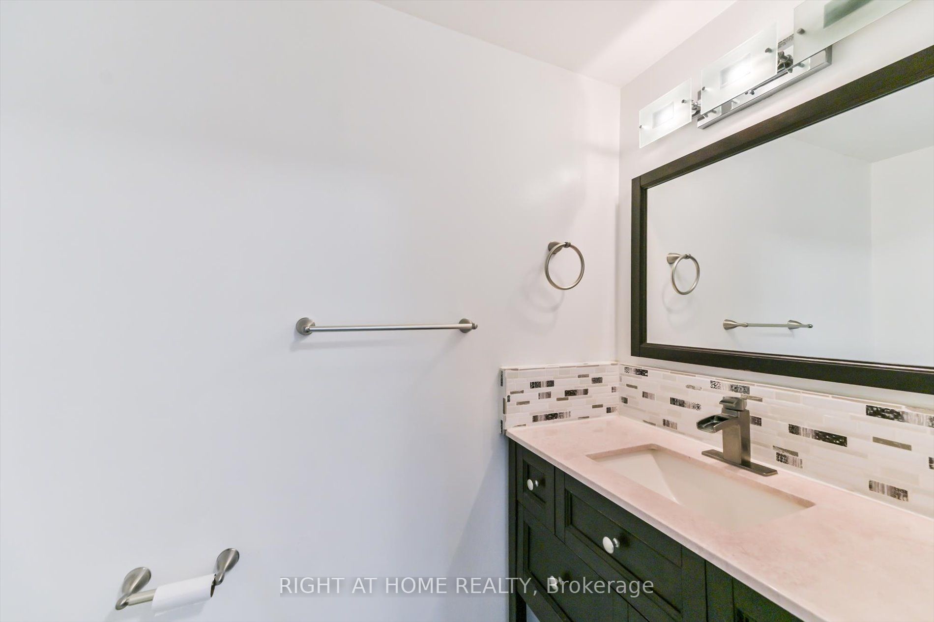 57 Hopkinson Crescent Property Photo 19