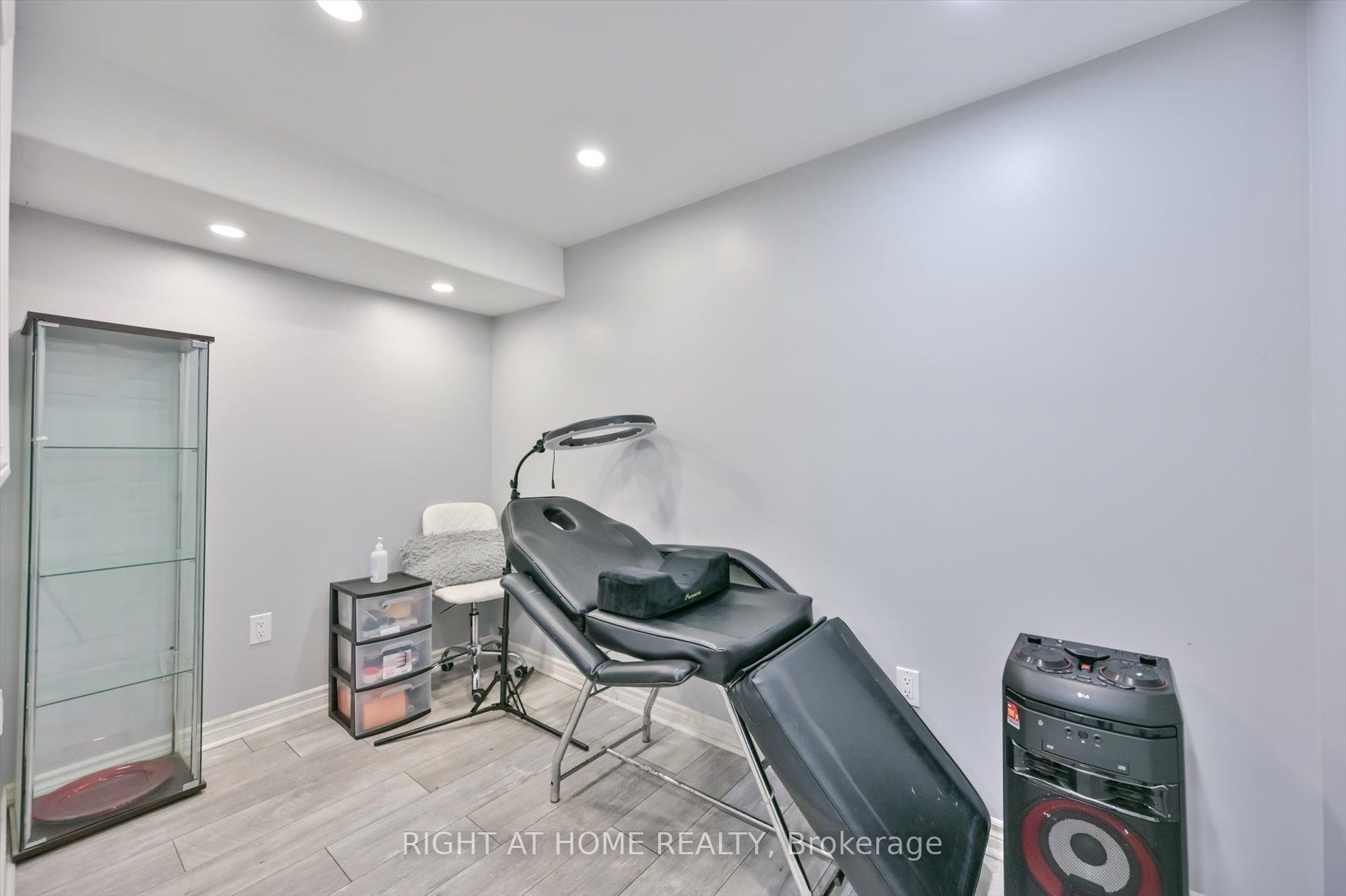 57 Hopkinson Crescent Property Photo 42