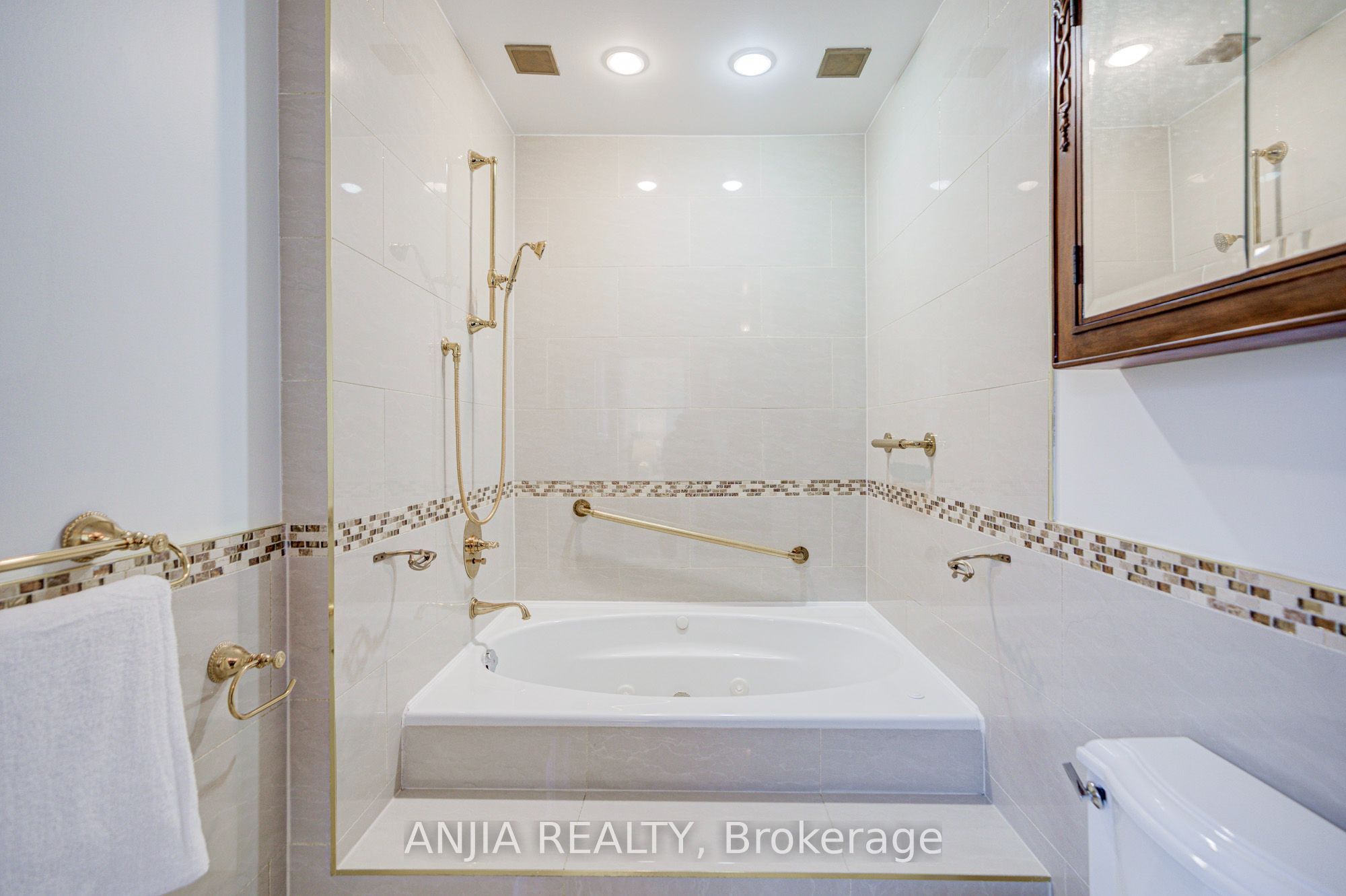 3 Mossbrook Crescent Property Photo 28