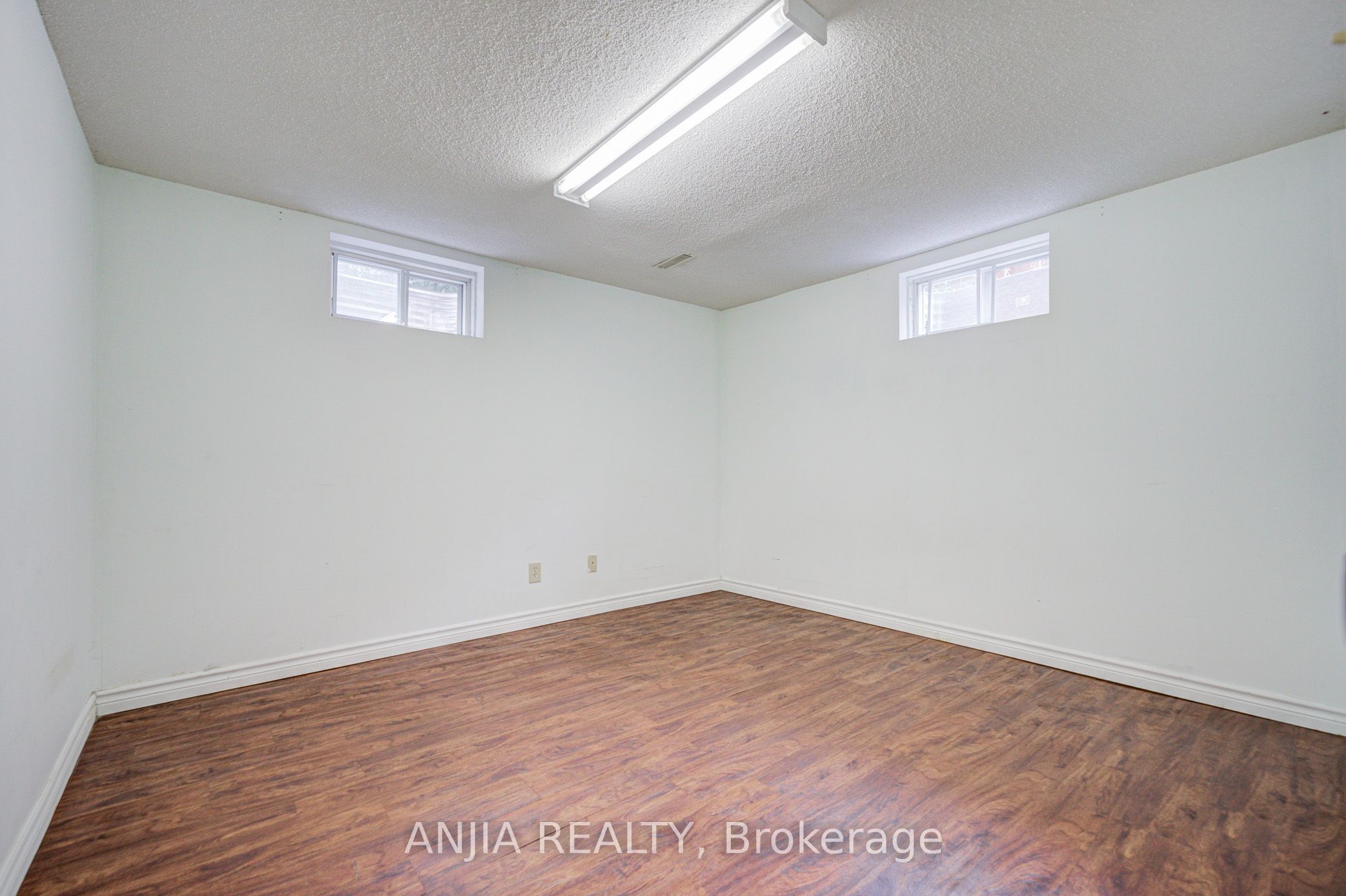 3 Mossbrook Crescent Property Photo 44