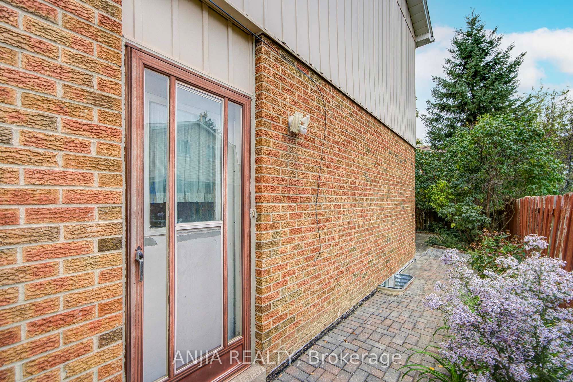 3 Mossbrook Crescent Property Photo 48