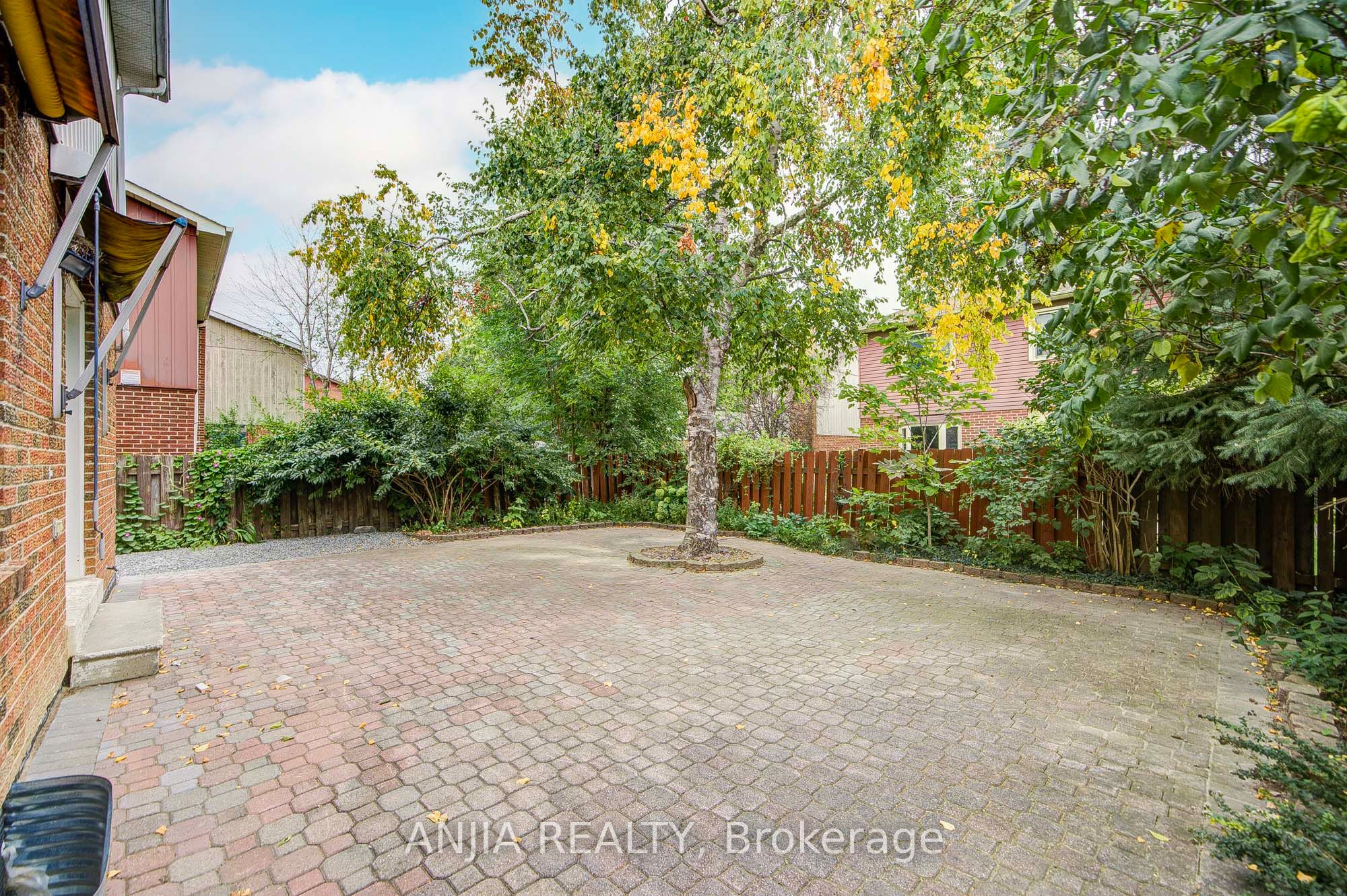 3 Mossbrook Crescent Property Photo 49