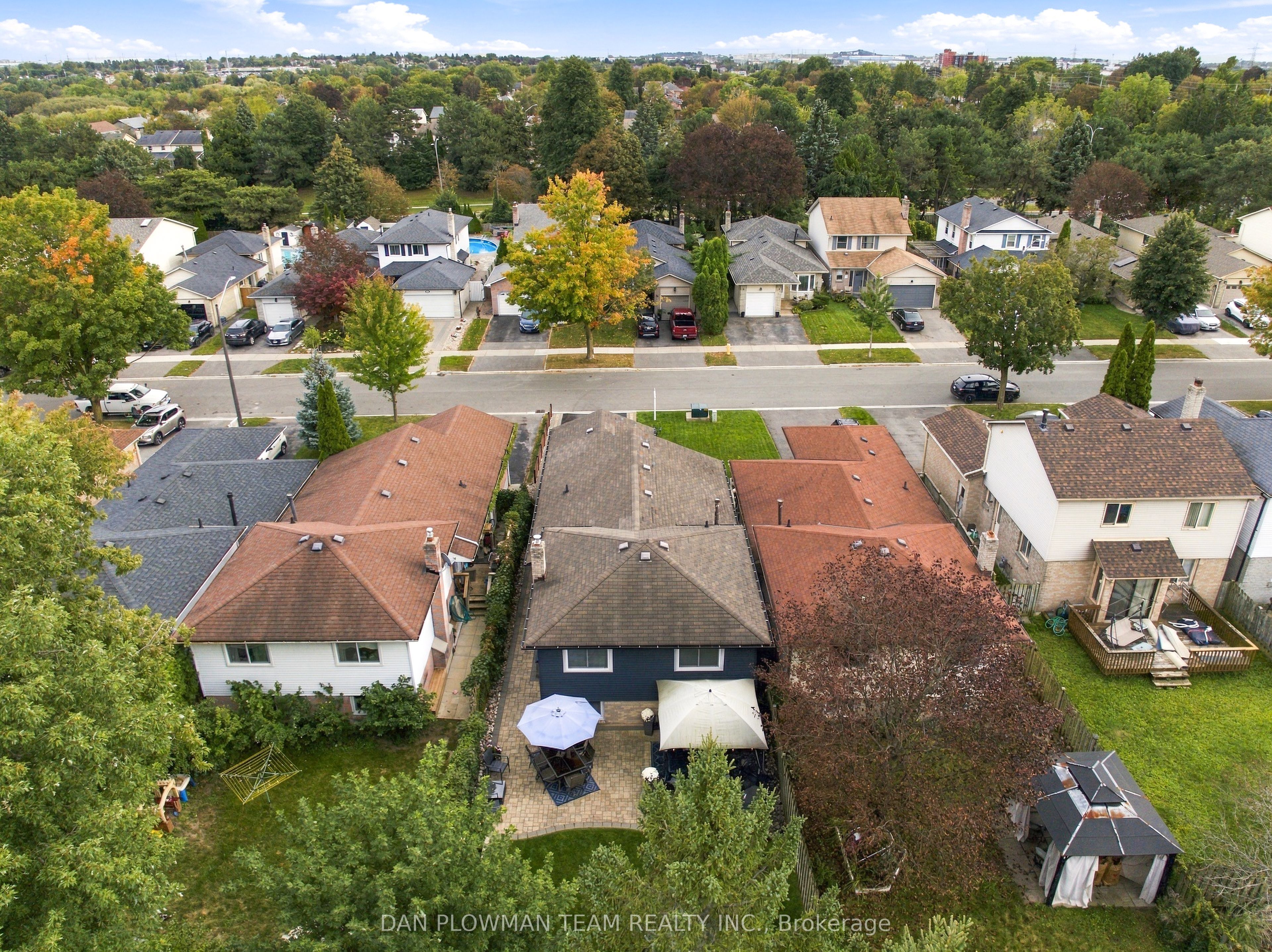 77 Hialeah Crescent Property Photo 47
