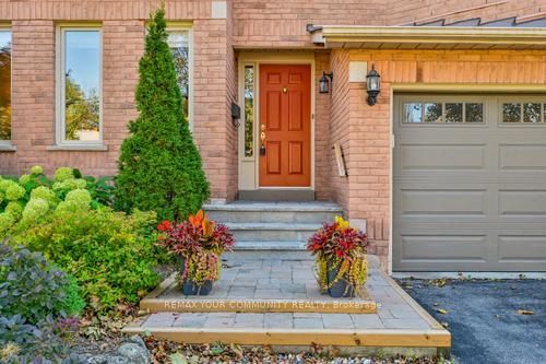 5 Lofthouse Drive Property Photo 2
