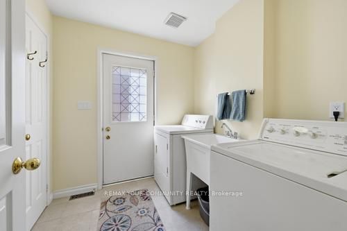 5 Lofthouse Drive Property Photo 28