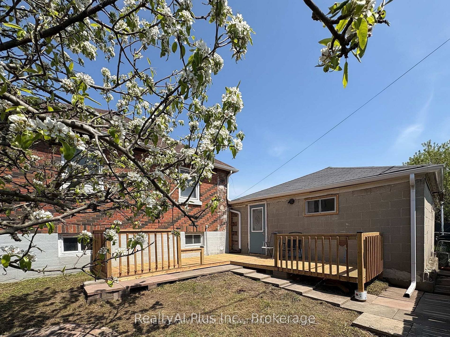 137 Banting Avenue Property Photo 39