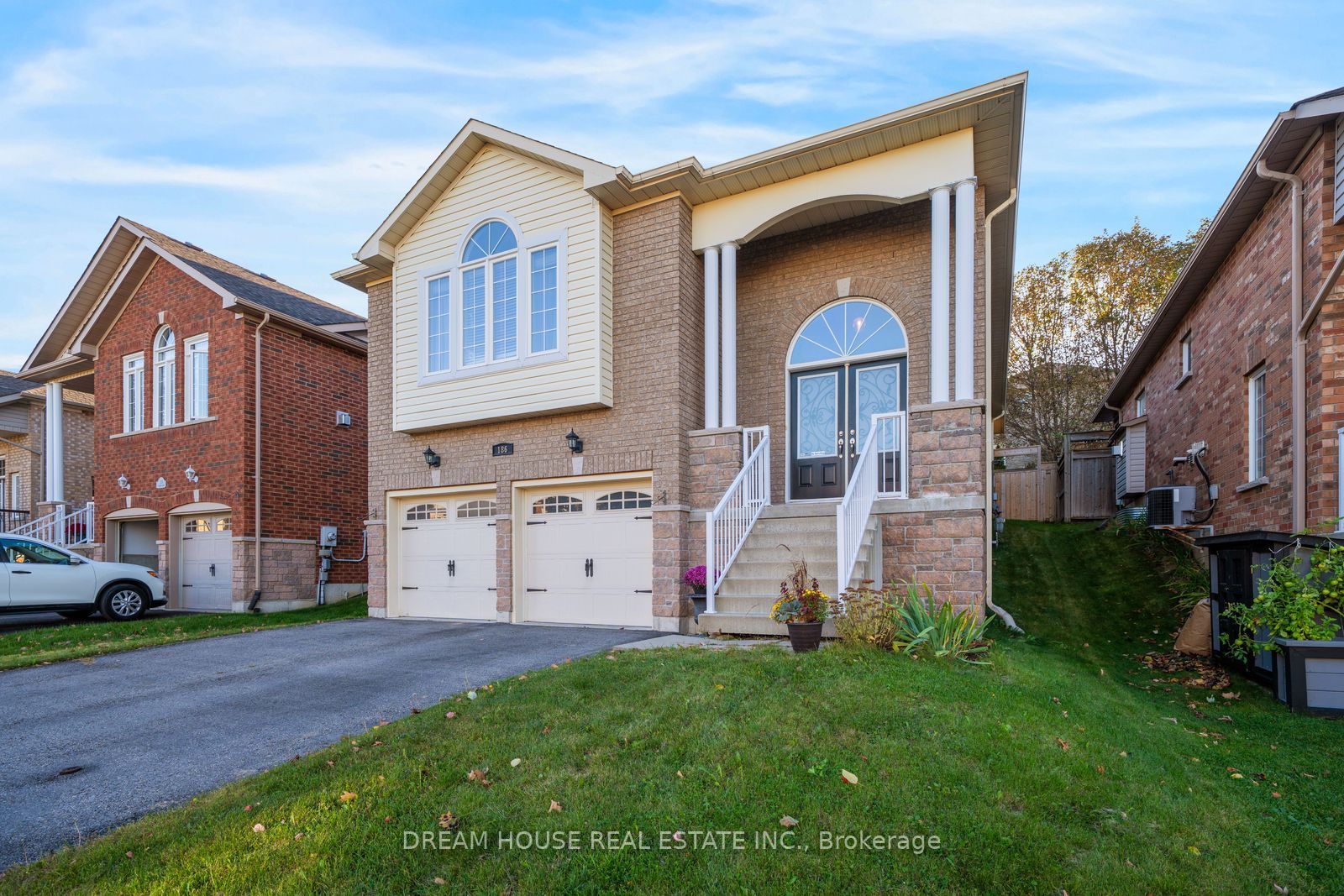 186 Fenning Drive Property Photo 2