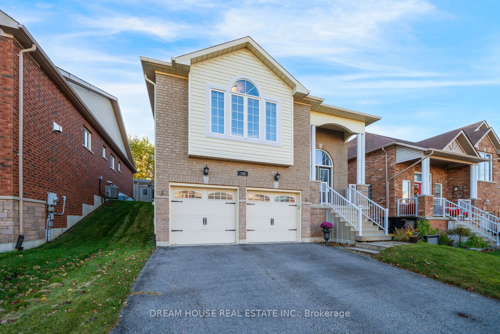 186 Fenning Drive Property Photo 3